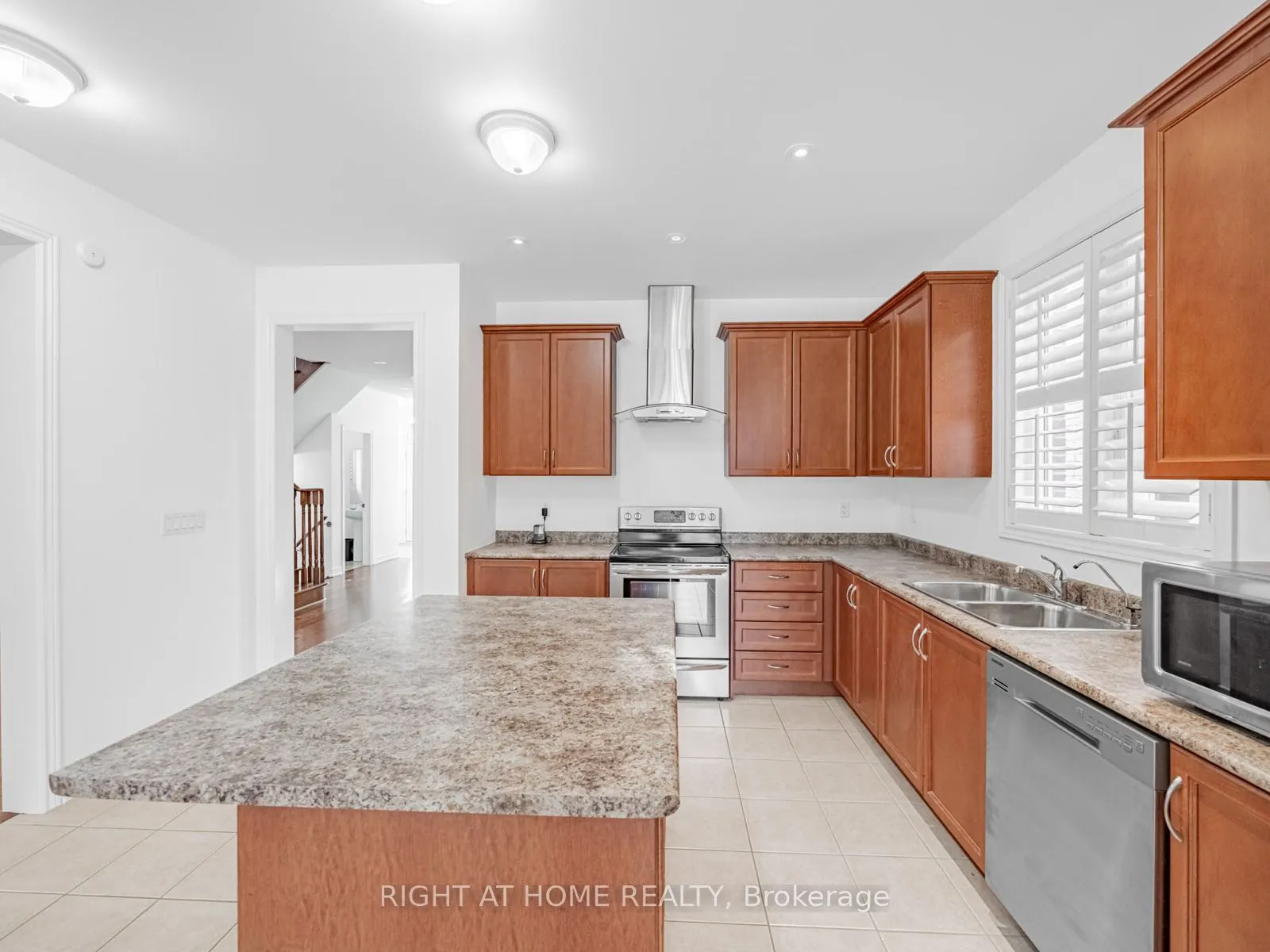 9 Lisson Crescent