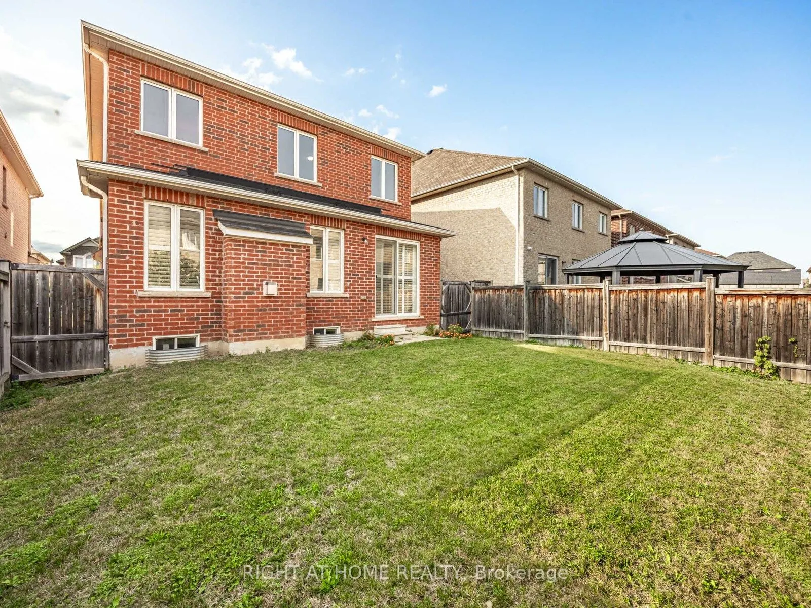 9 Lisson Crescent