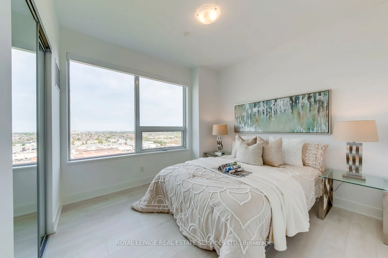 2489 Taunton Drive, #1318