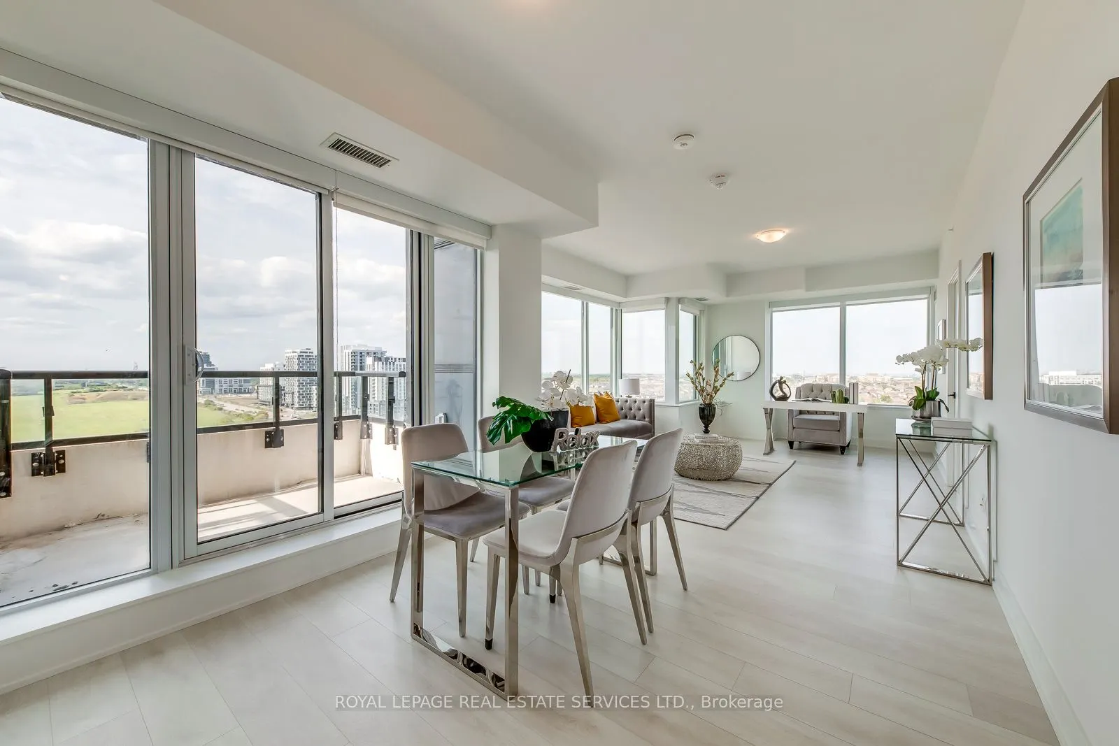 2489 Taunton Drive, #1318