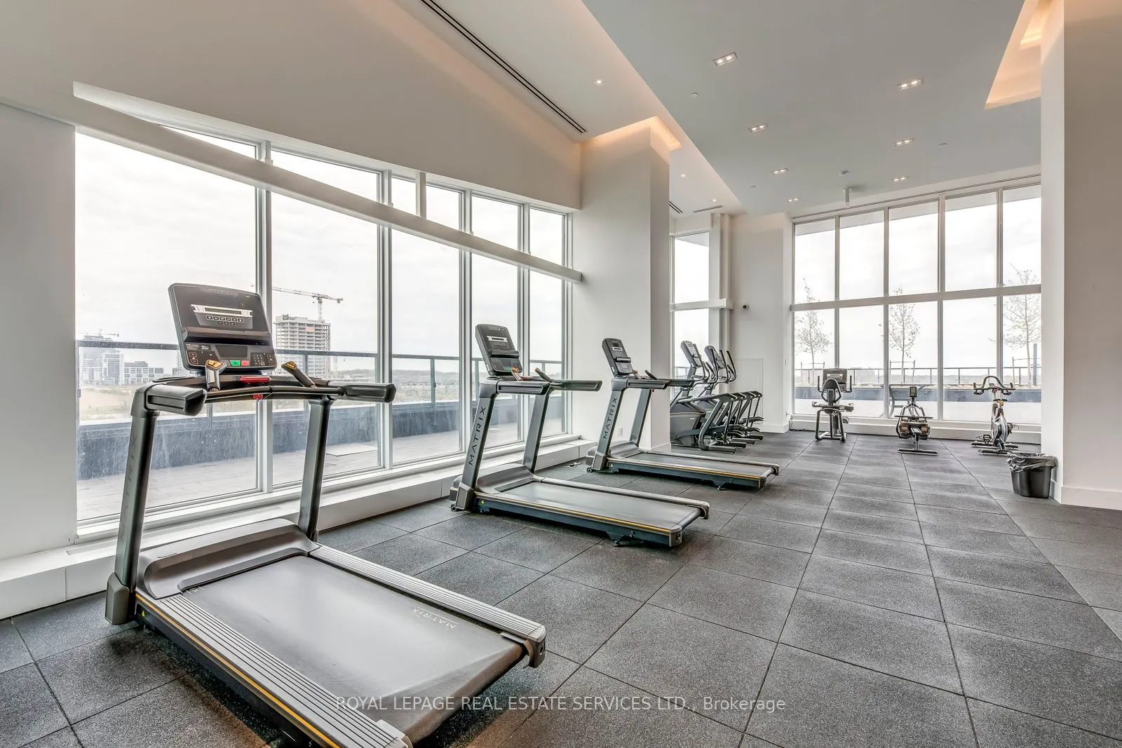 2489 Taunton Drive, #1318