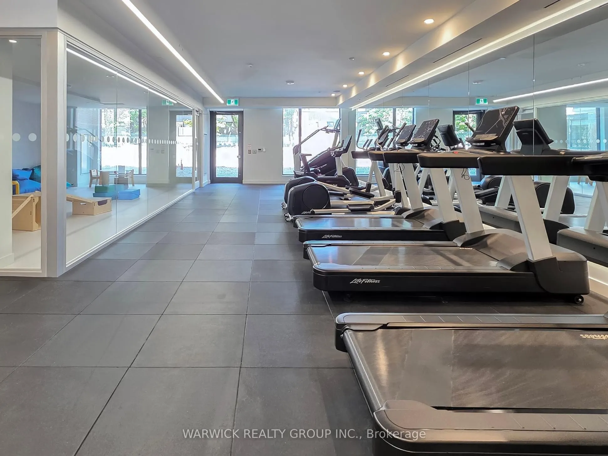 4365 Bloor Street W, #427