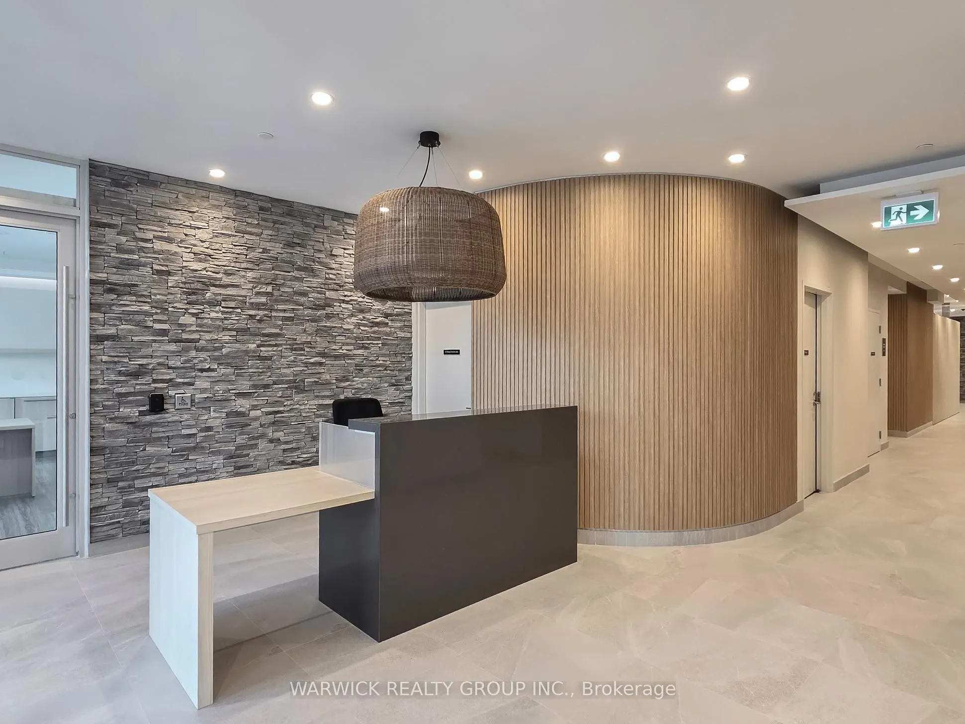 4365 Bloor Street W, #427