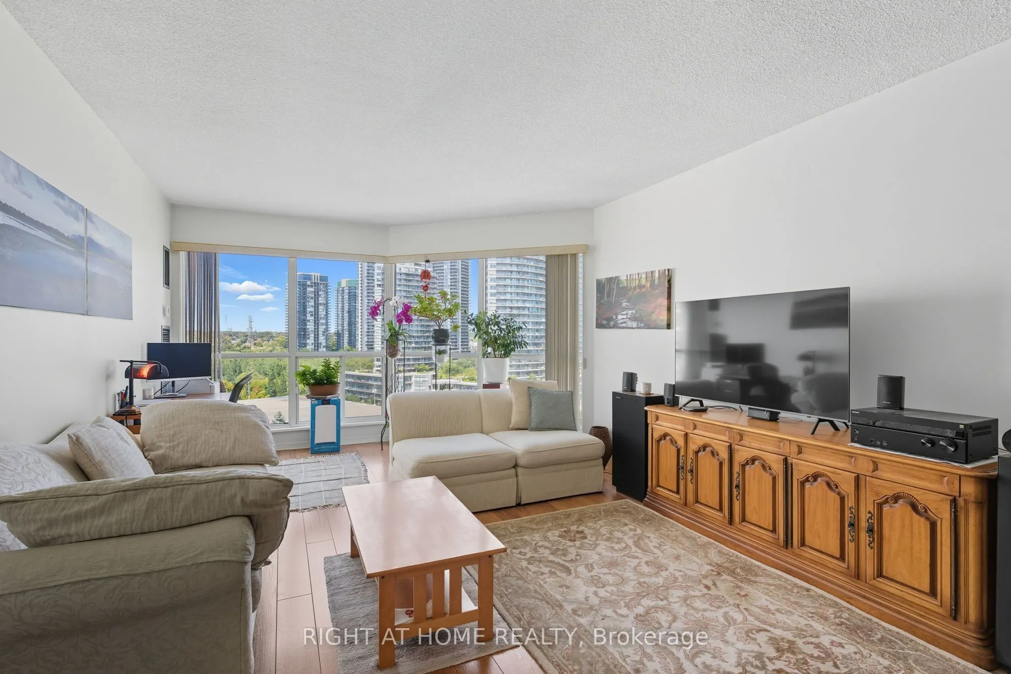 2267 Lake Shore Boulevard W, #1306