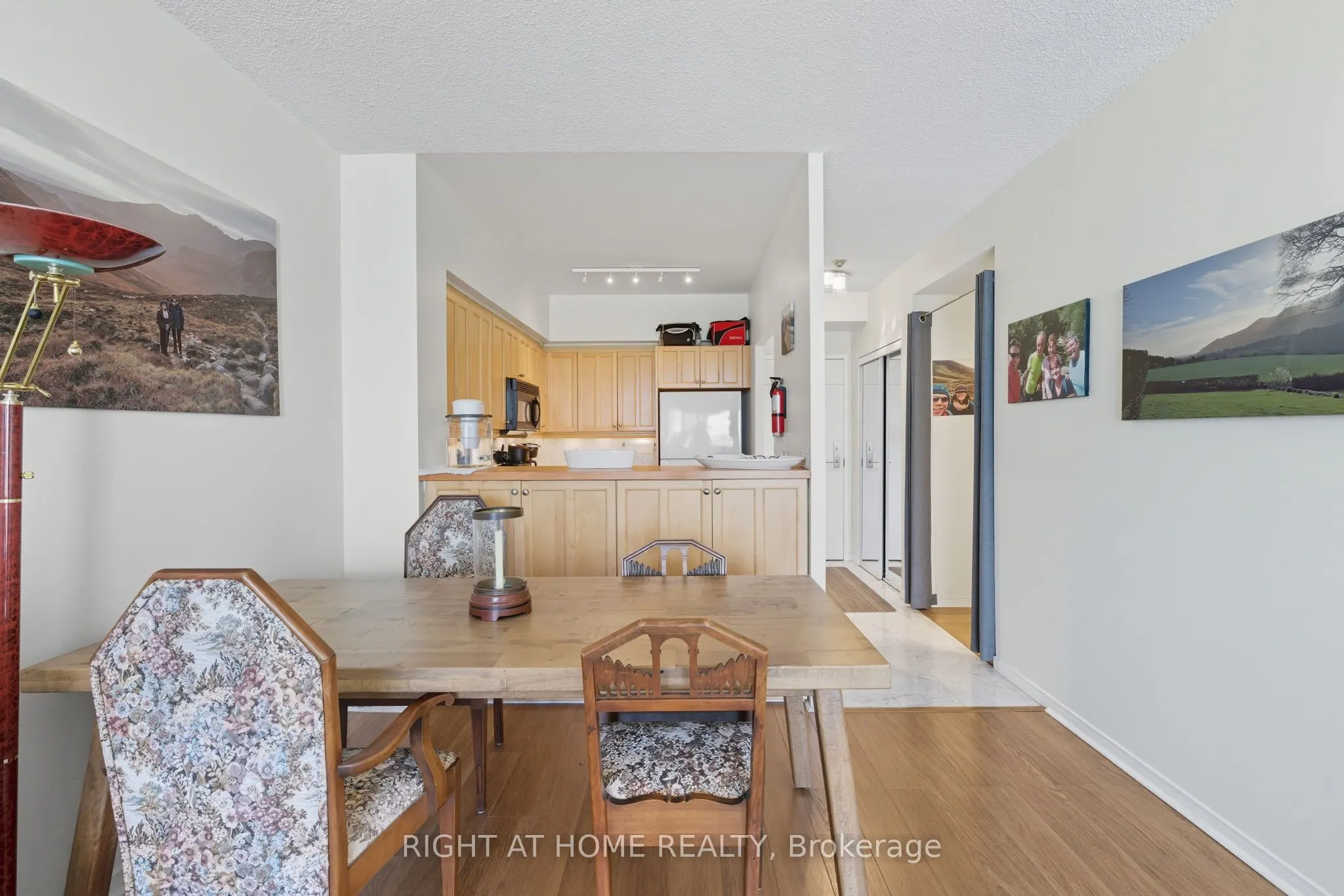 2267 Lake Shore Boulevard W, #1306