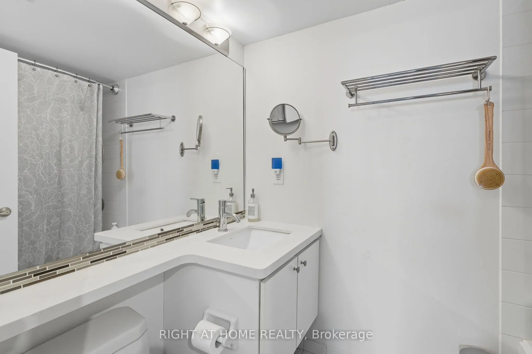 2267 Lake Shore Boulevard W, #1306
