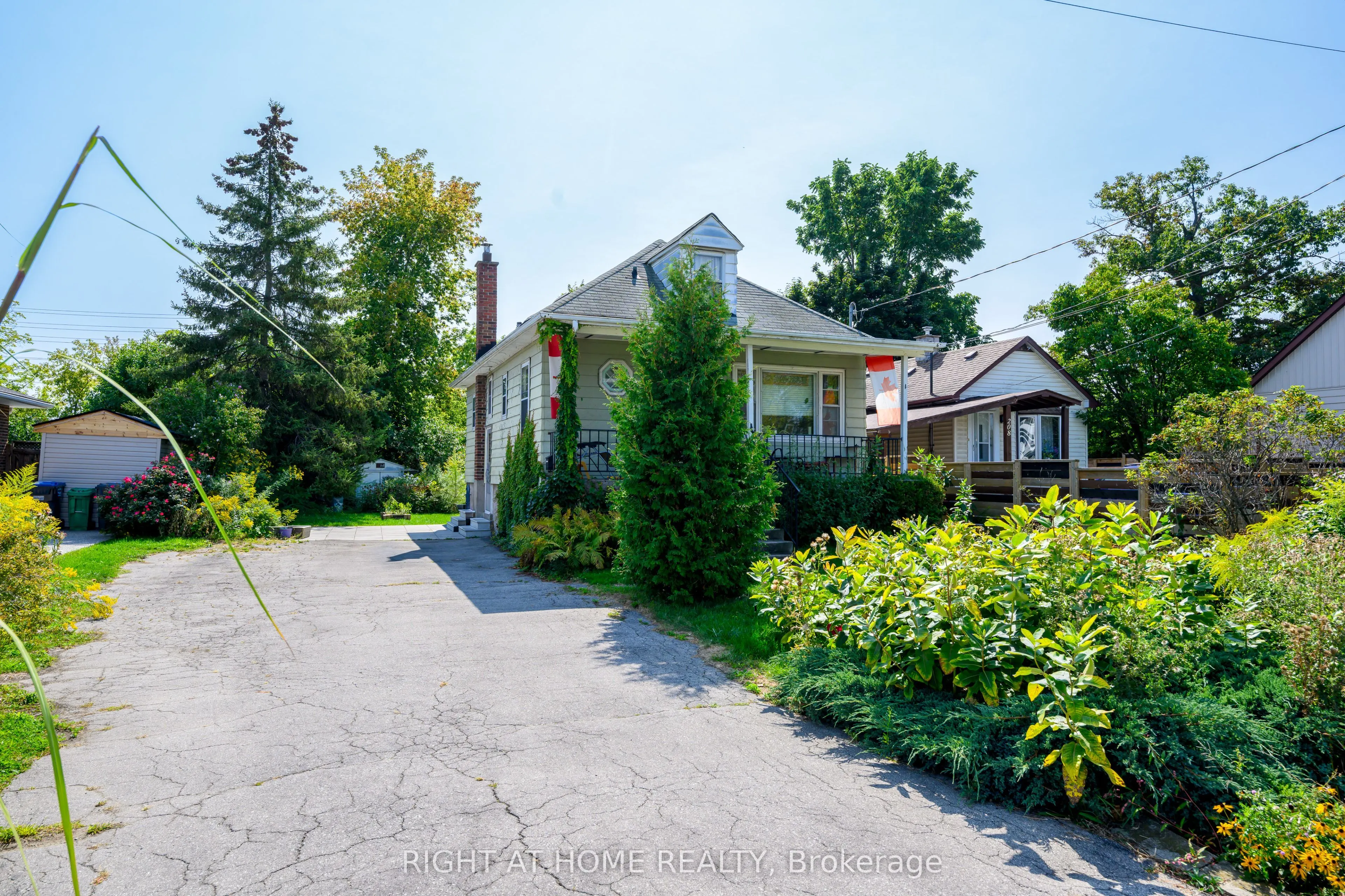 212 Troy Street