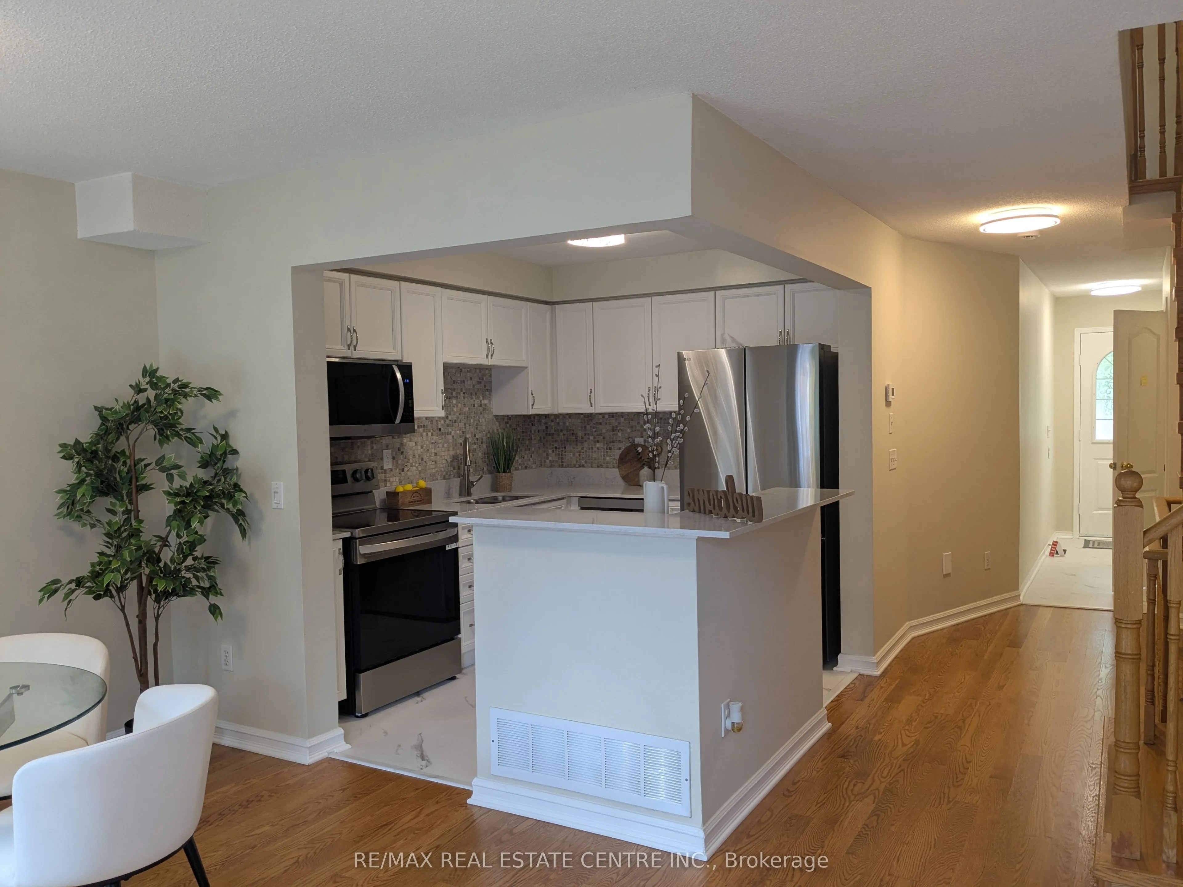5030 Heatherleigh Avenue, #150