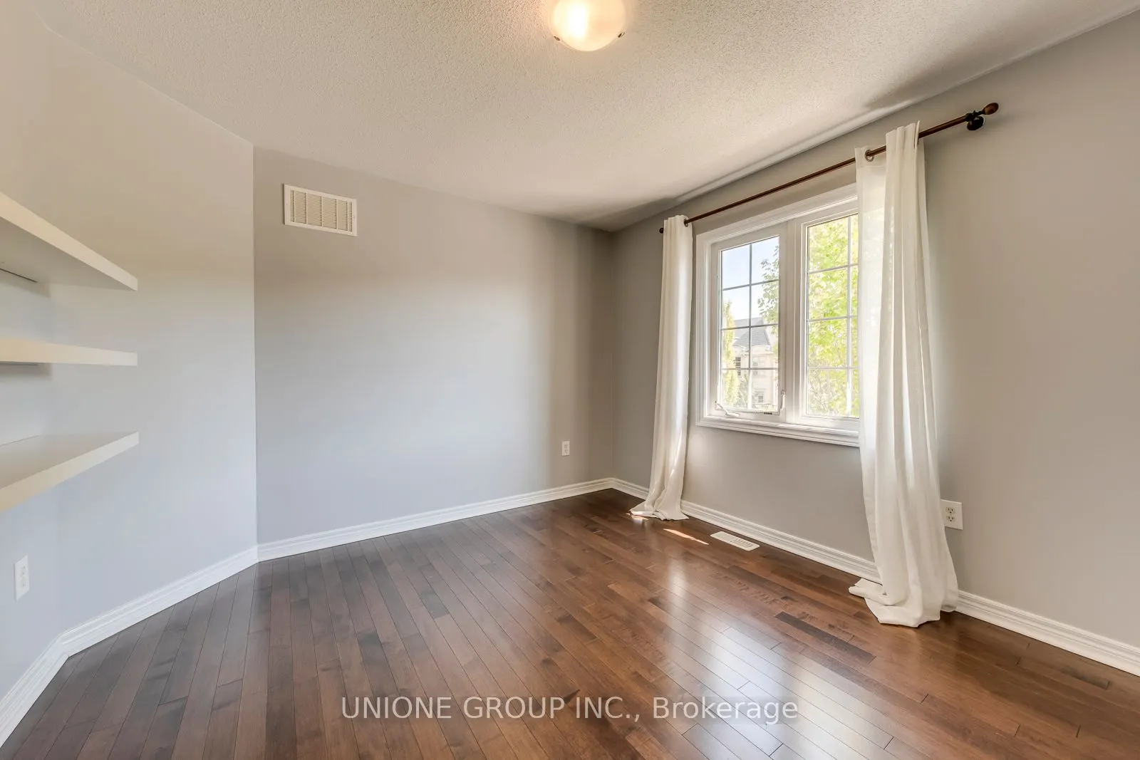 3231 Skipton Lane