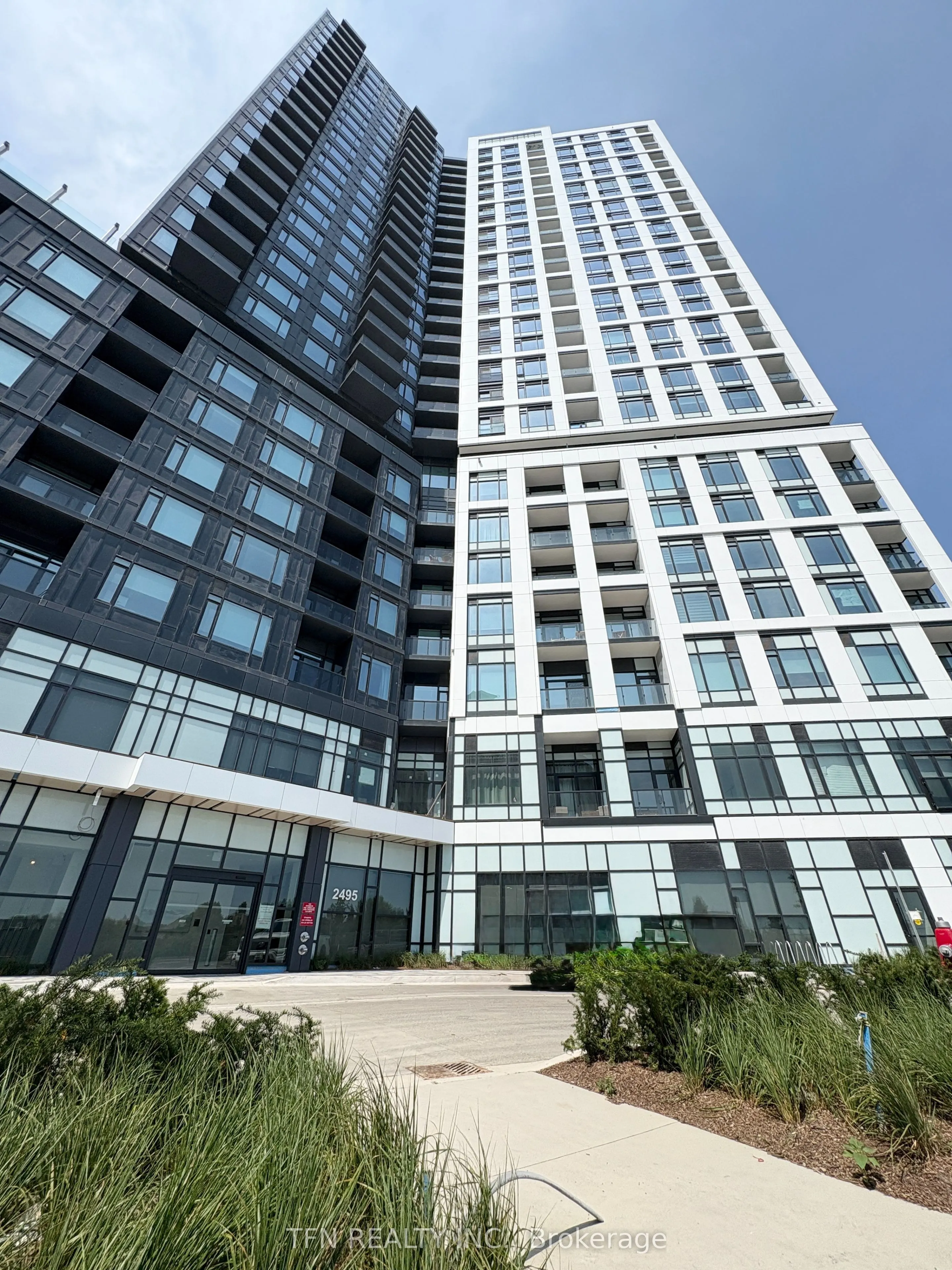 2495 Eglinton Avenue W, #1703
