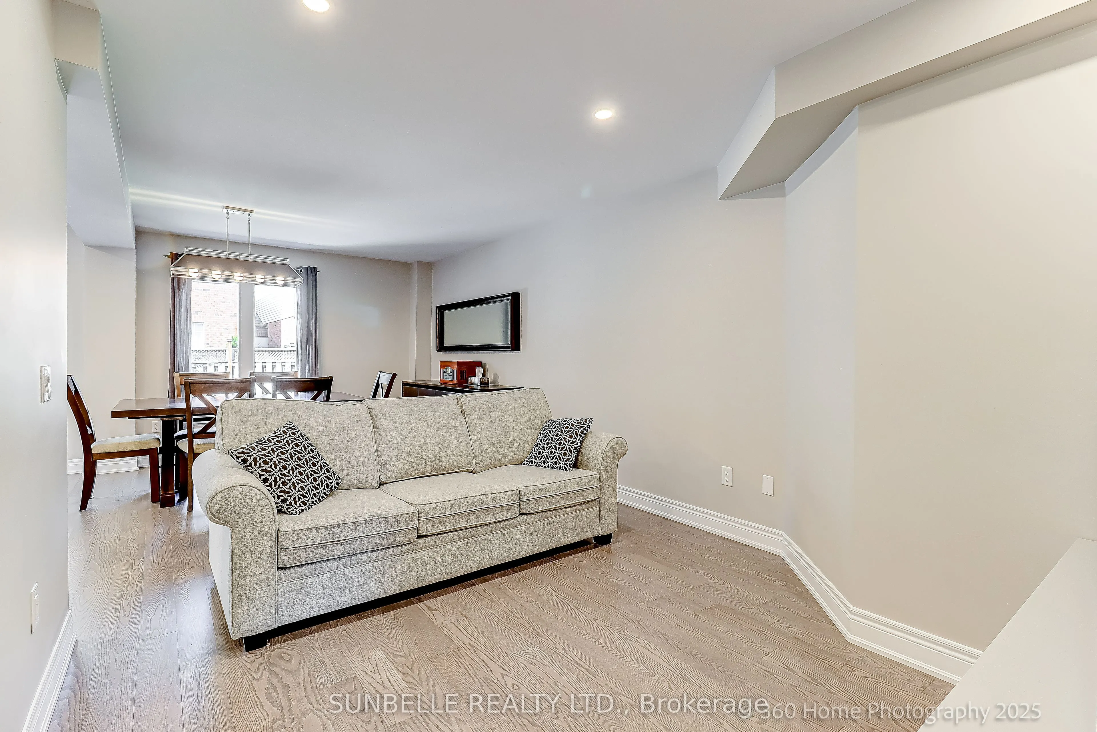 12 Stella Crescent