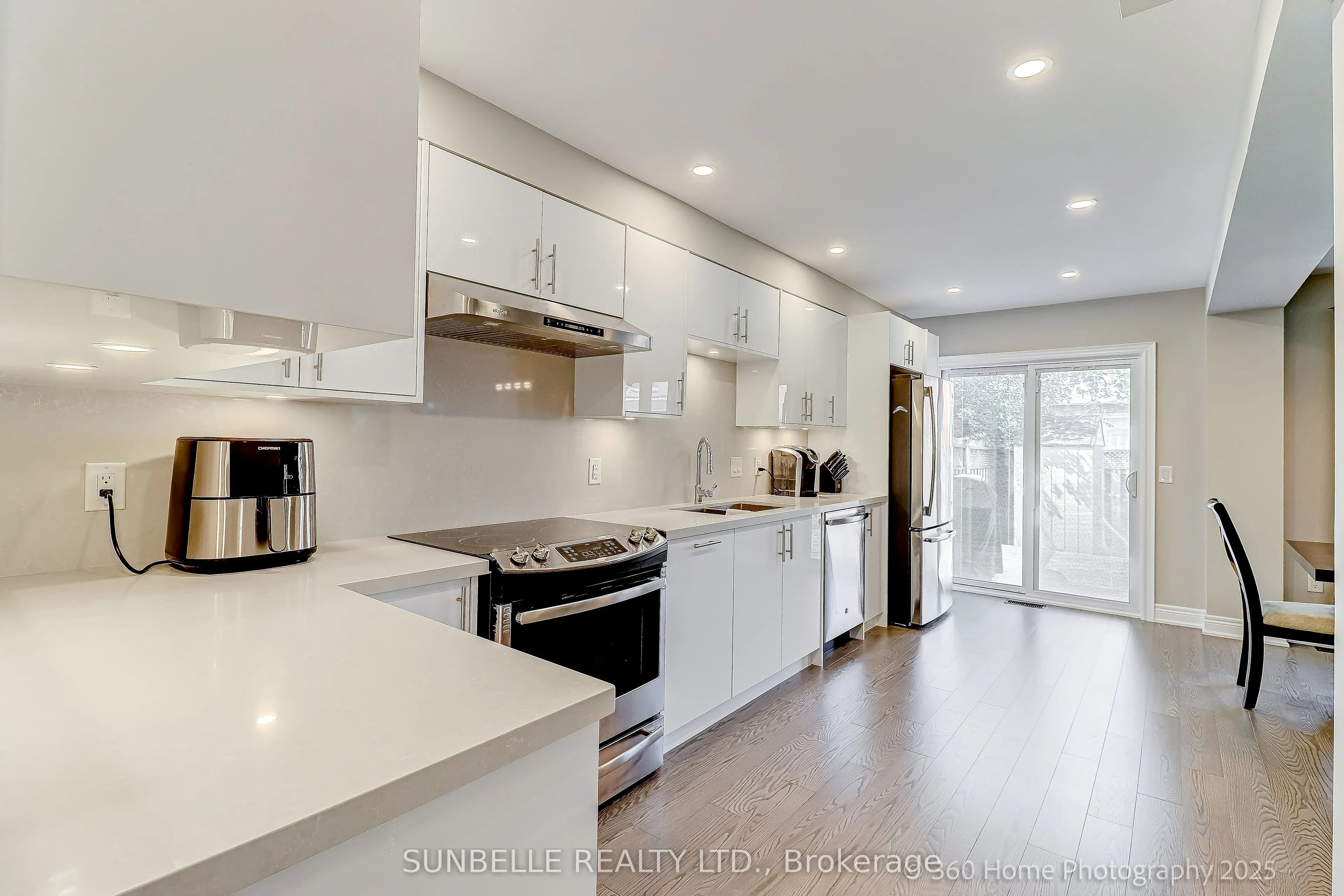 12 Stella Crescent