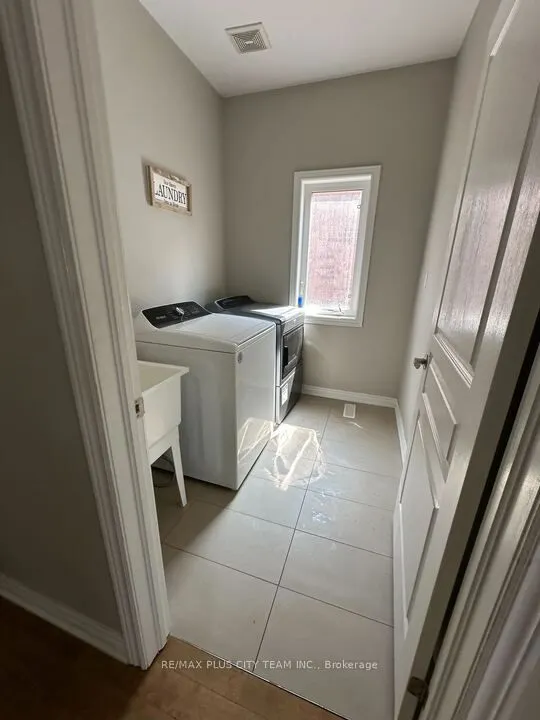 38 George Robinson Drive