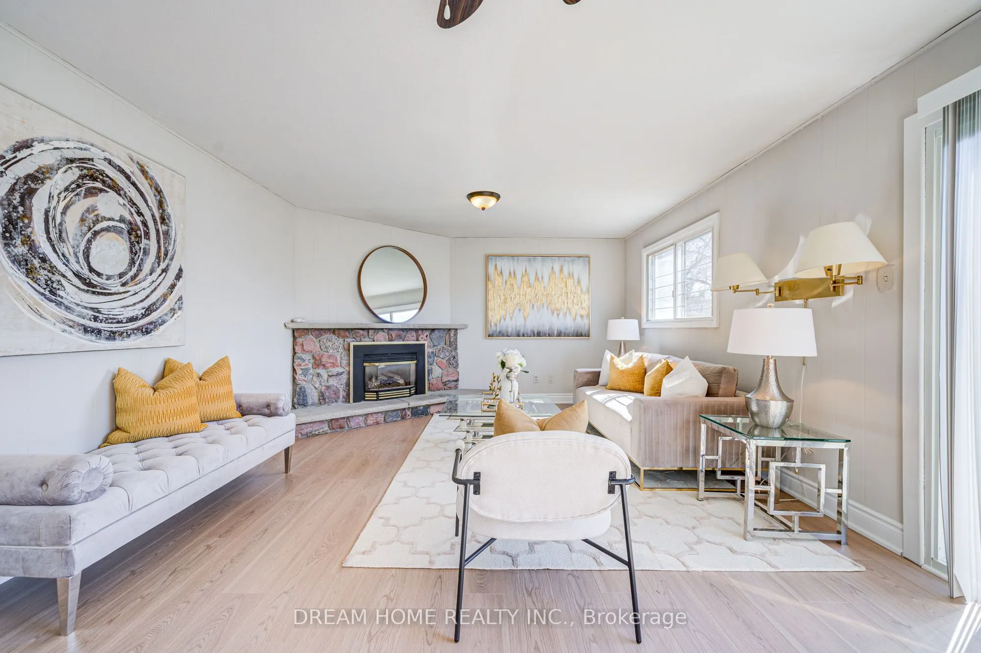 1323 Shamir Crescent, #Lower
