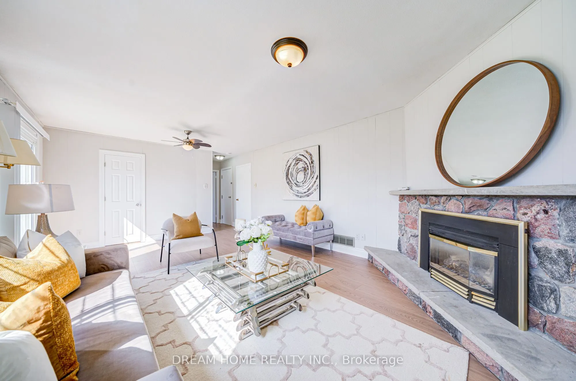1323 Shamir Crescent, #Lower