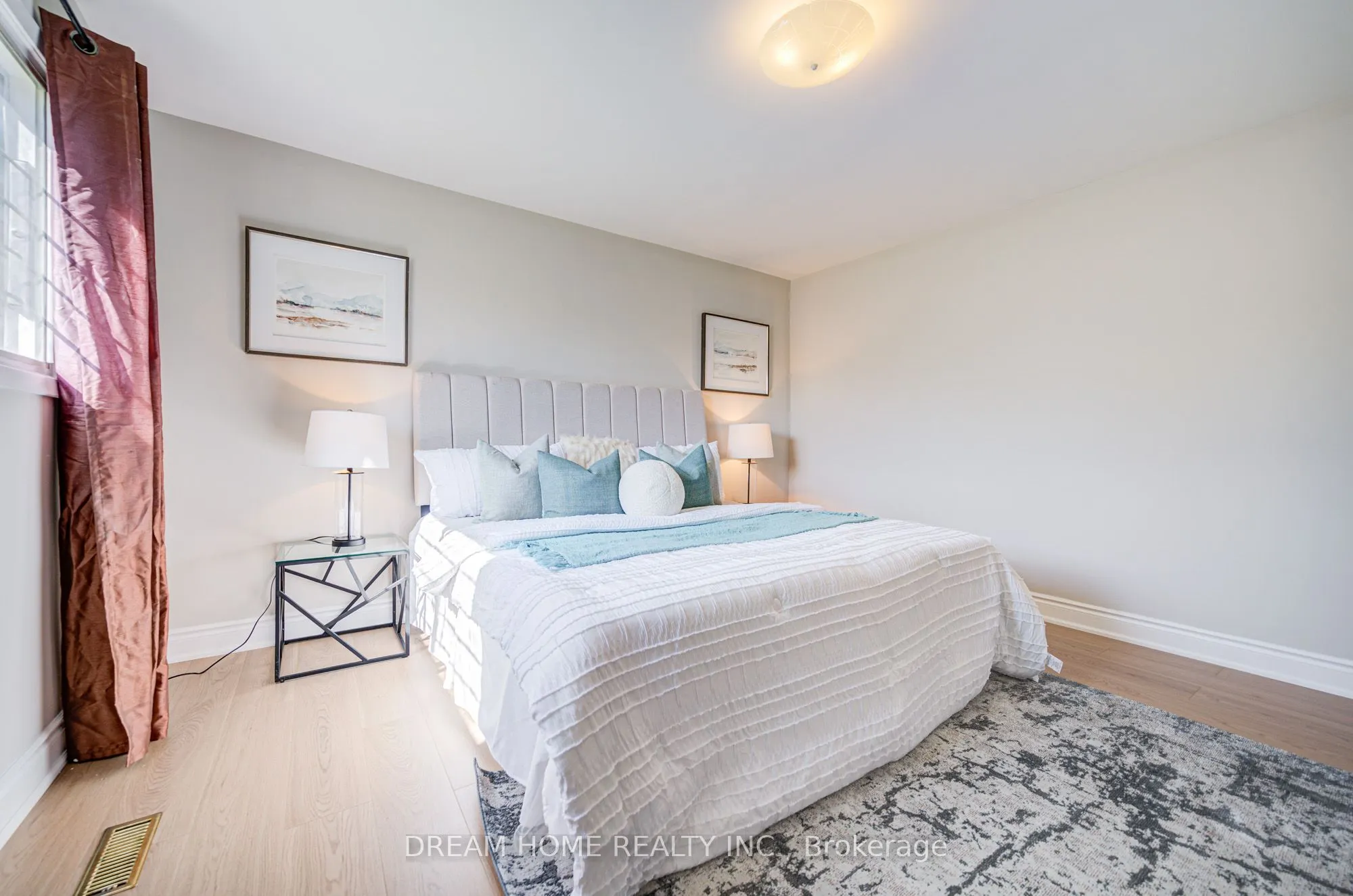1323 Shamir Crescent, #Lower