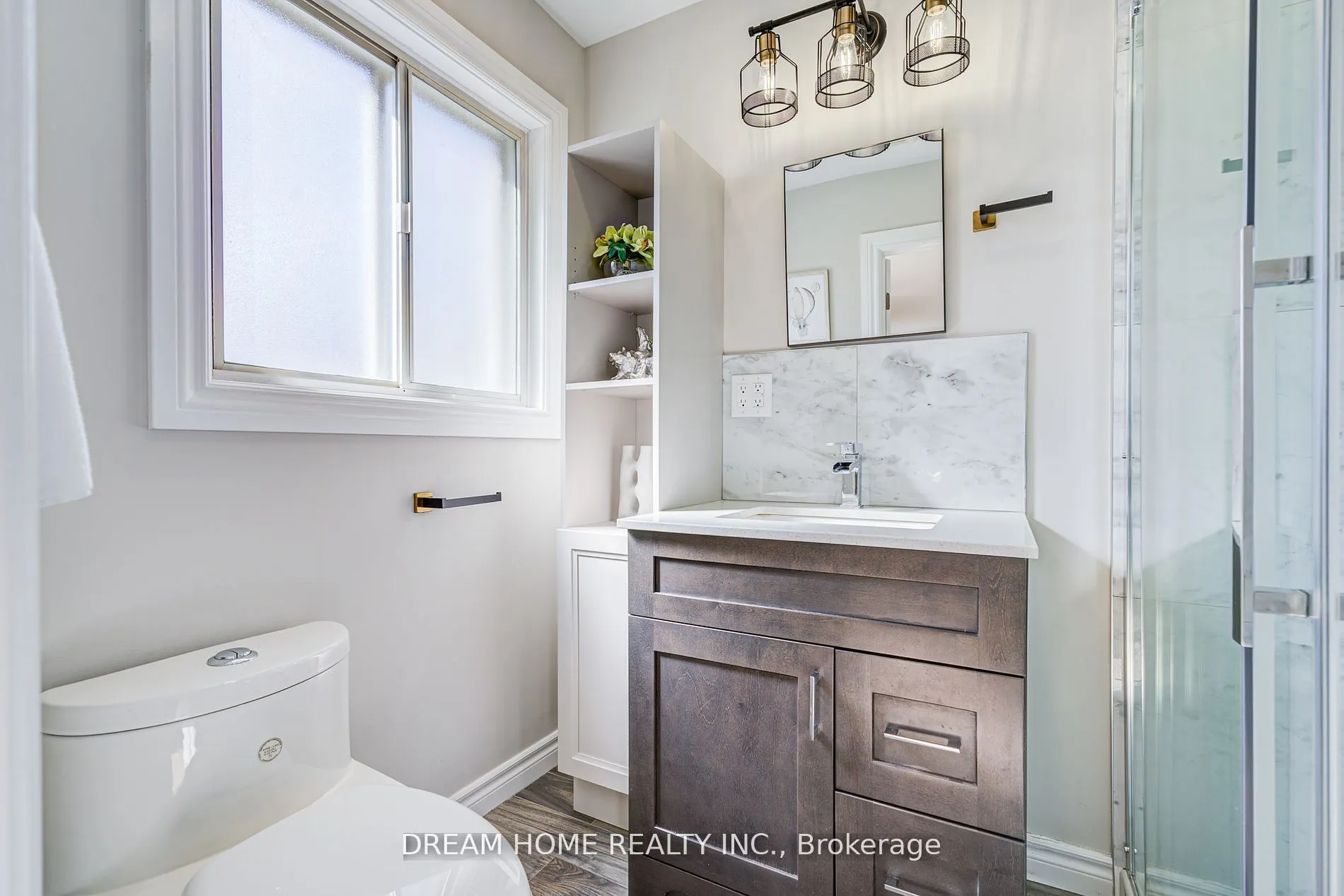 1323 Shamir Crescent, #Lower
