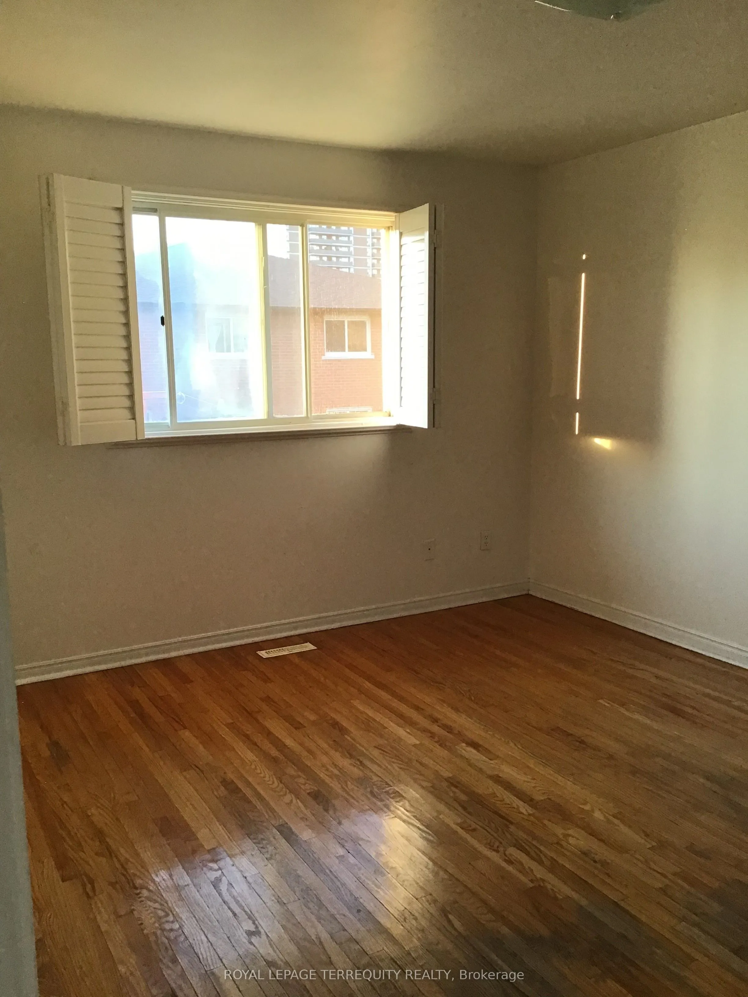 70 Sawmill Road, #Main