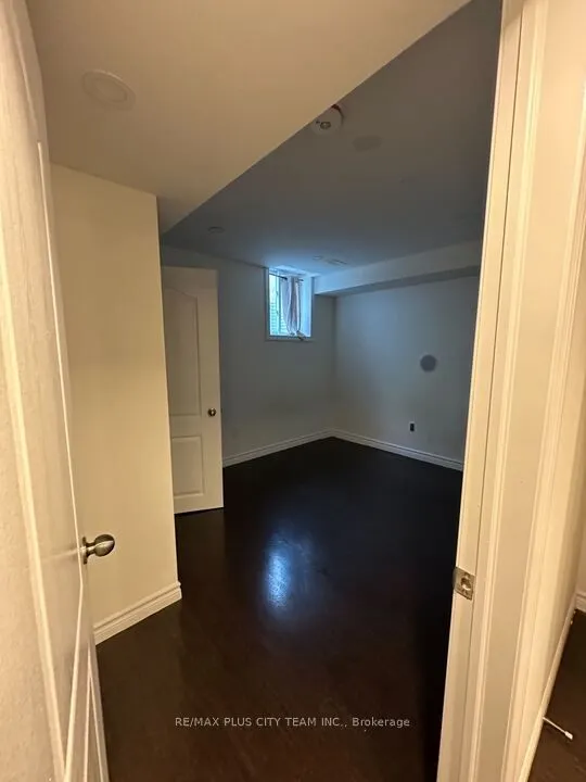 38 George Robinson Drive, #Basement