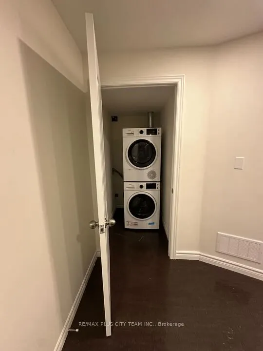 38 George Robinson Drive, #Basement
