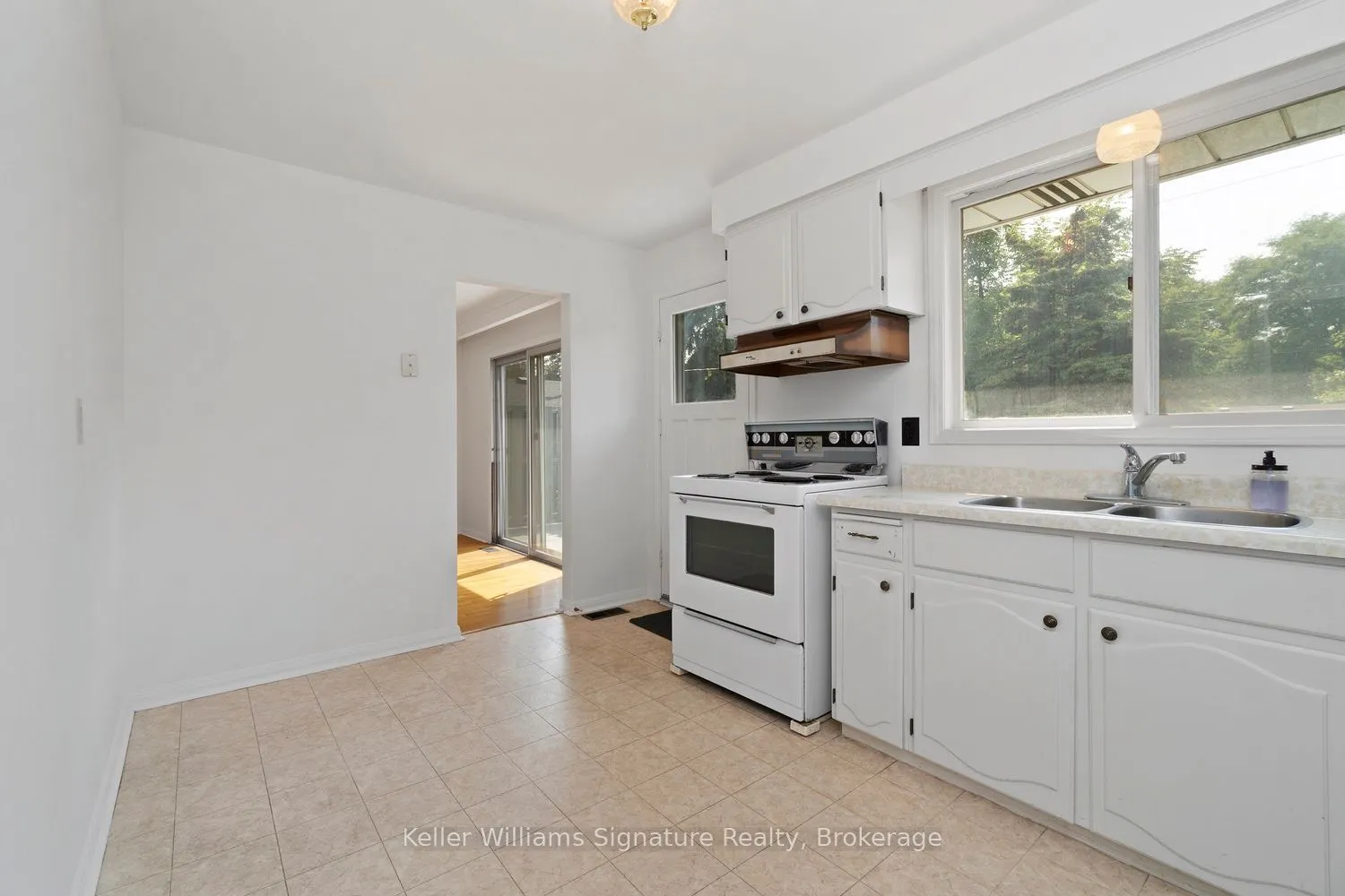 612 Jennifer Crescent