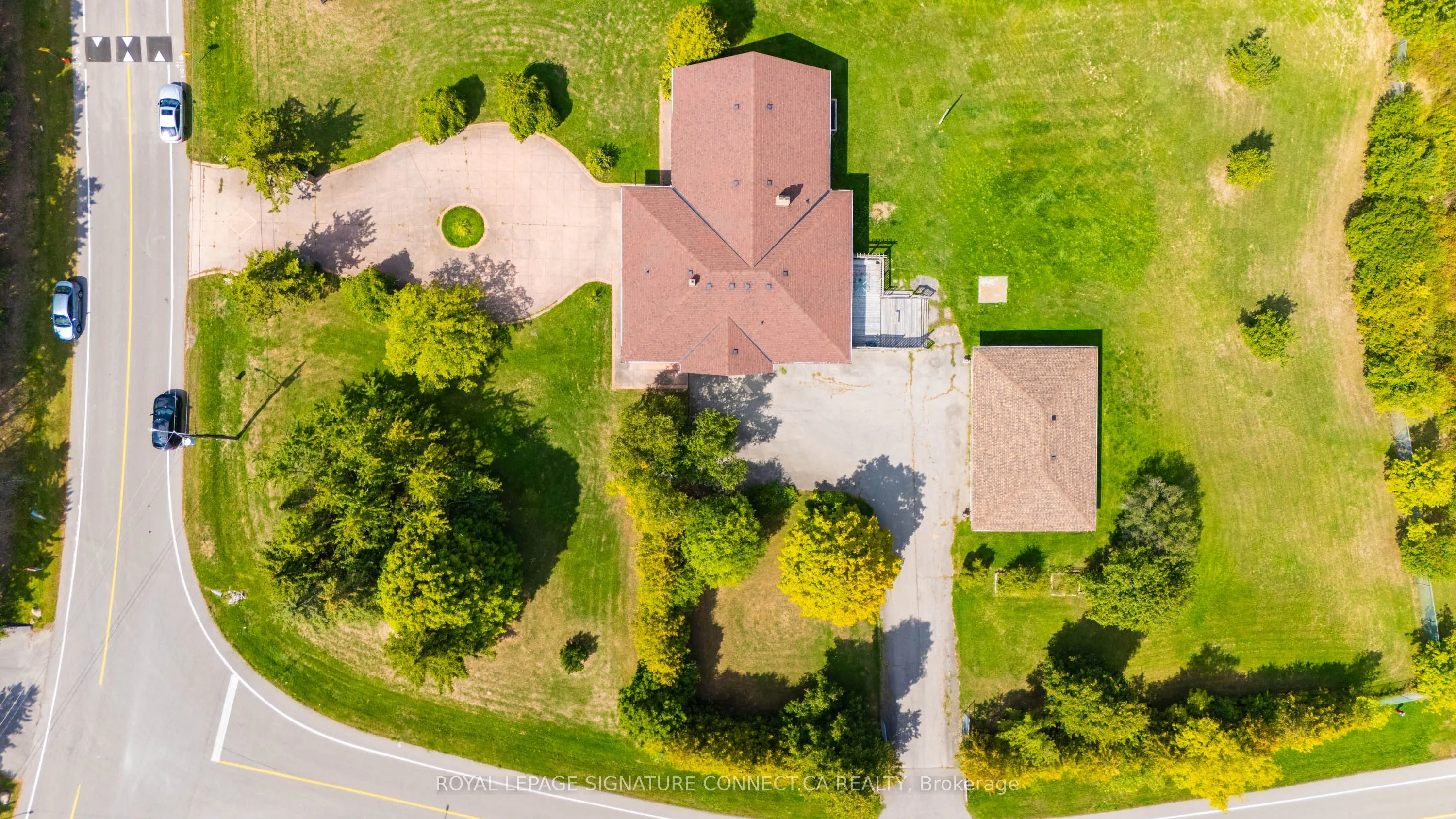 11 Julian Drive
