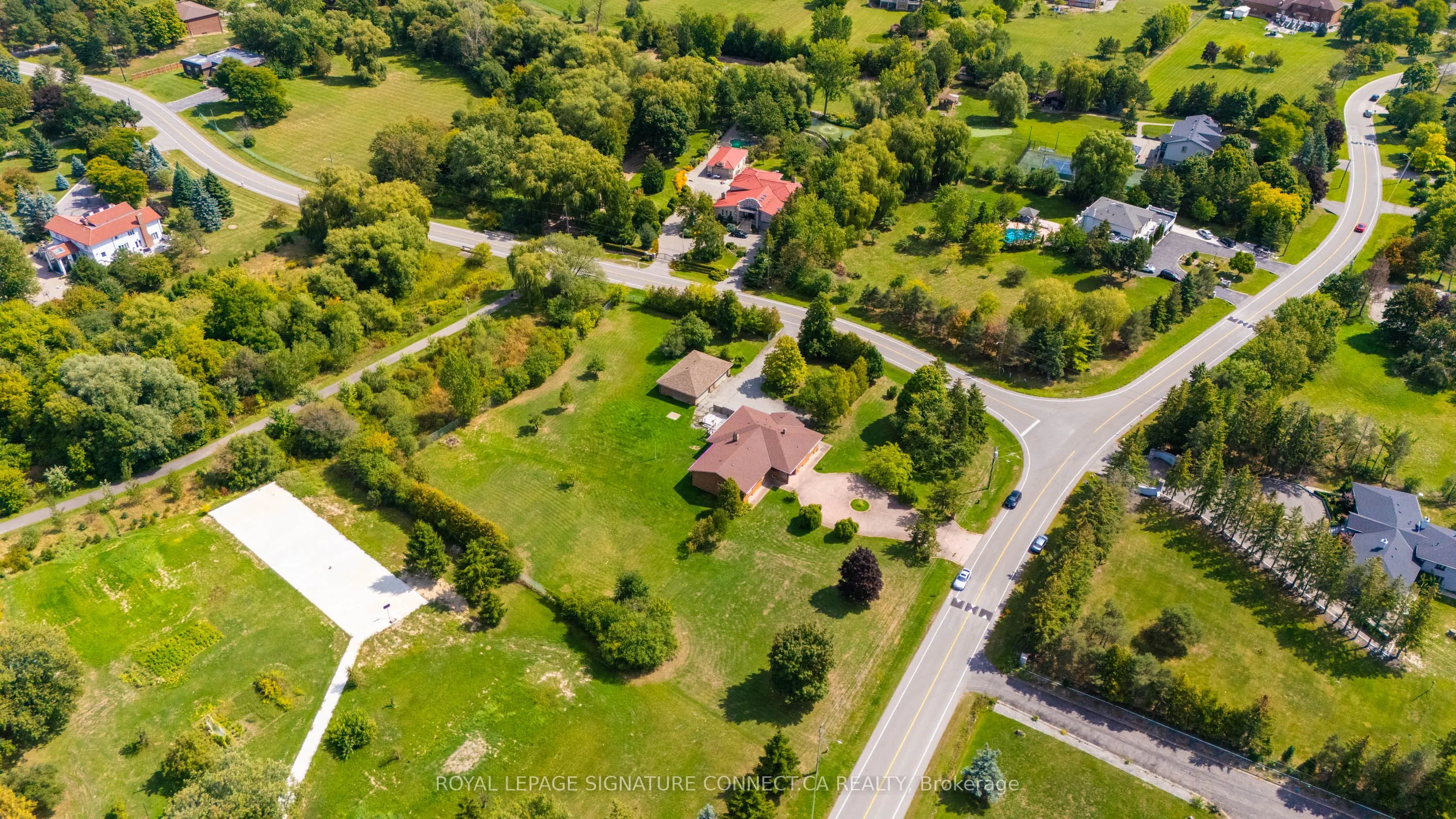 11 Julian Drive