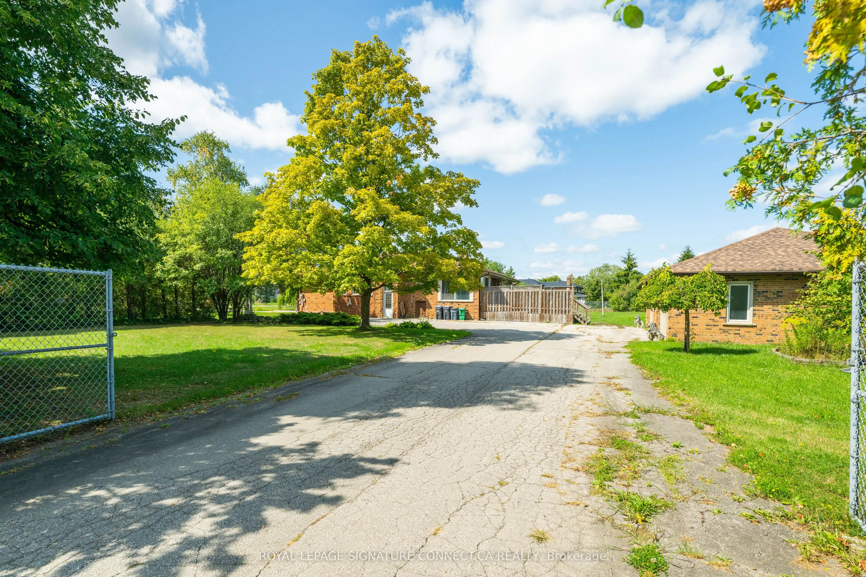 11 Julian Drive