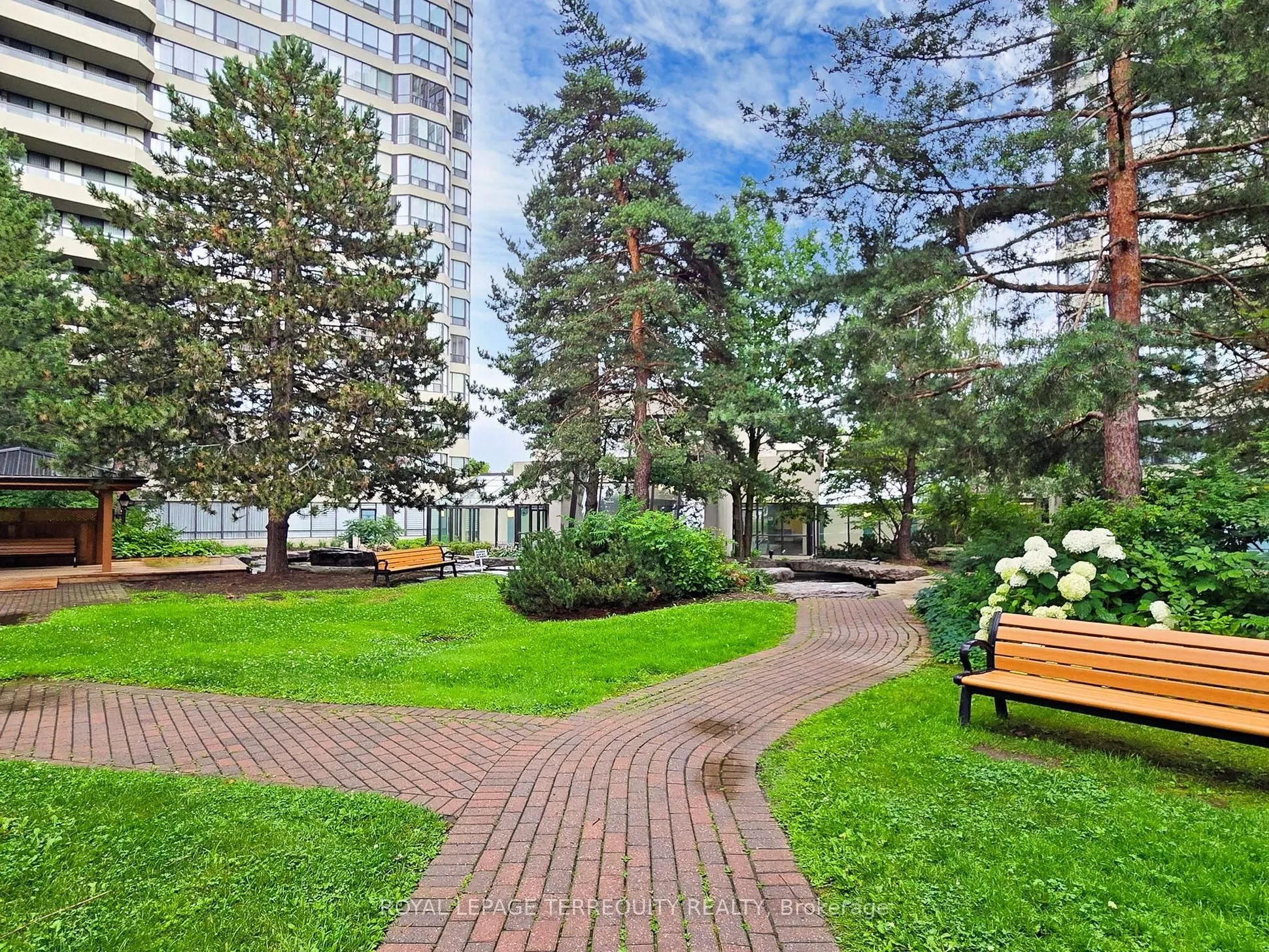 24 Hanover Road, #1709