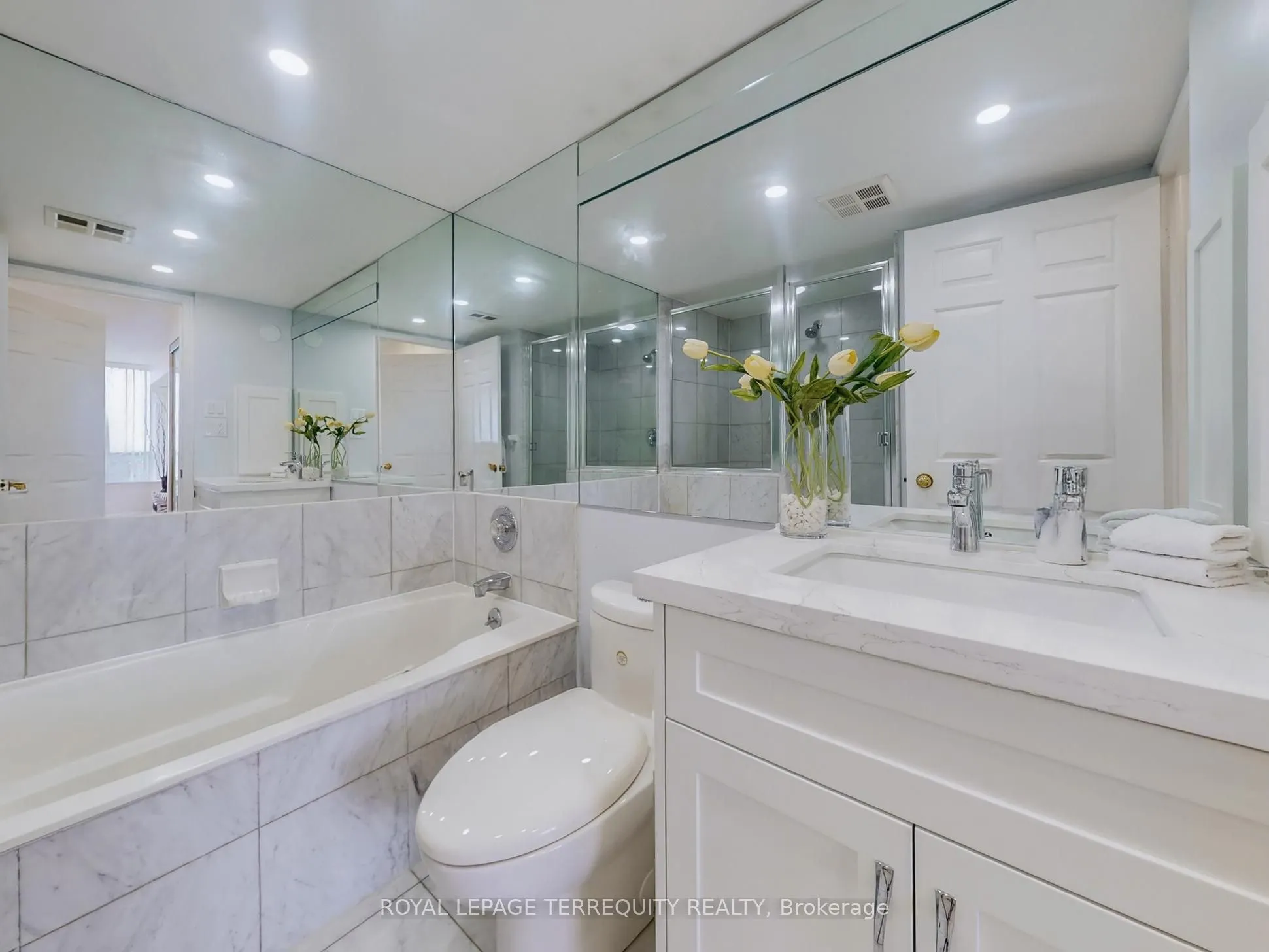 24 Hanover Road, #1709