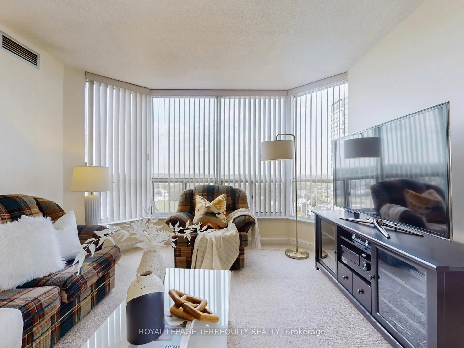 24 Hanover Road, #1709