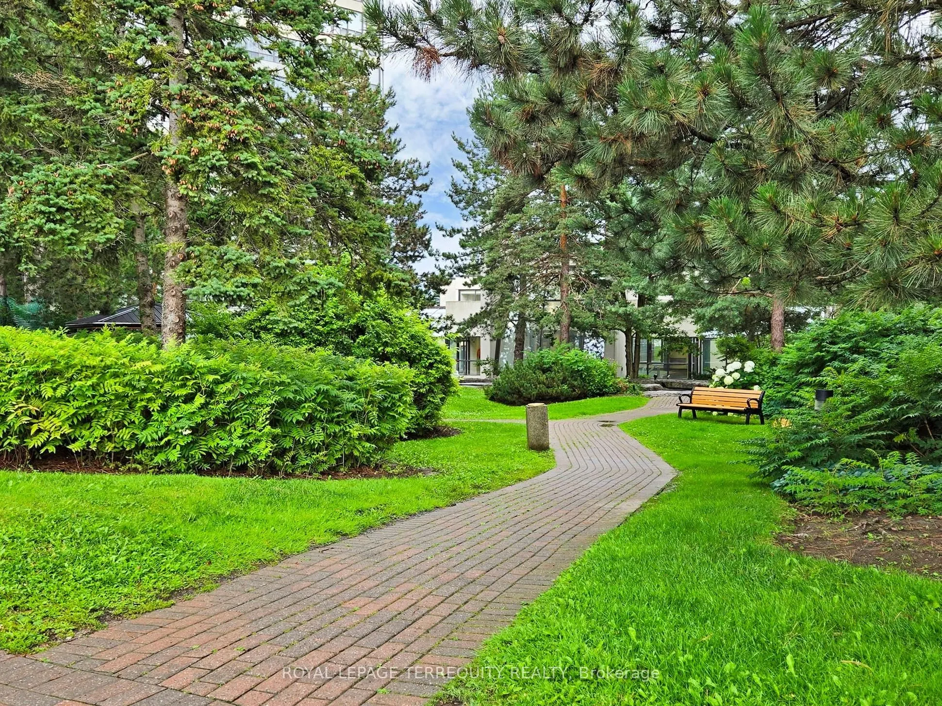 24 Hanover Road, #1709