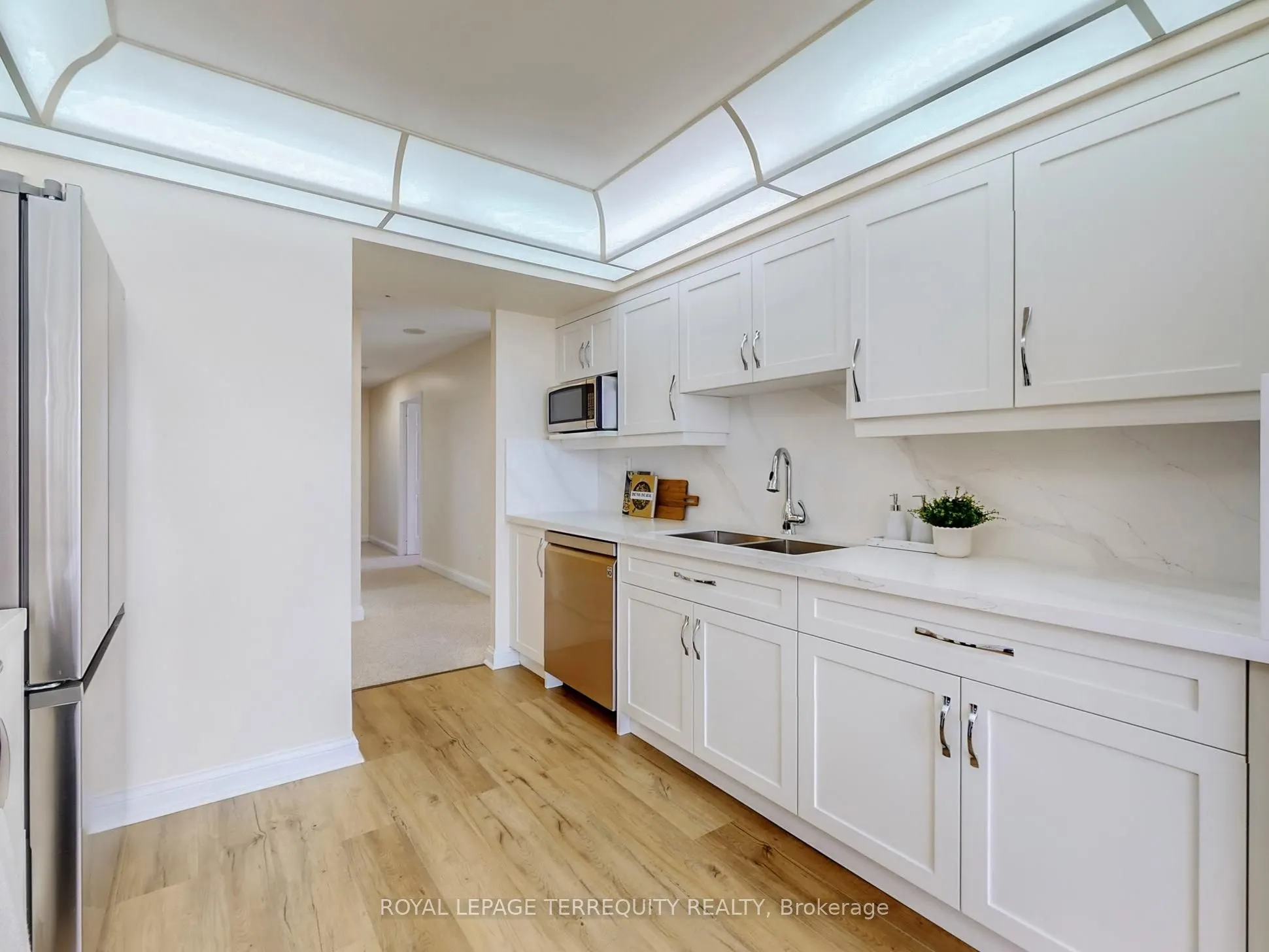 24 Hanover Road, #1709