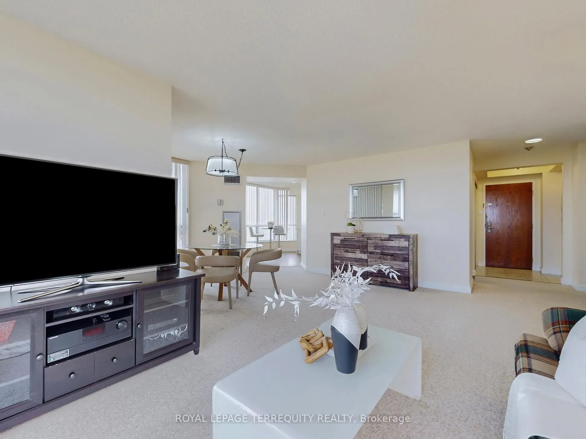 24 Hanover Road, #1709