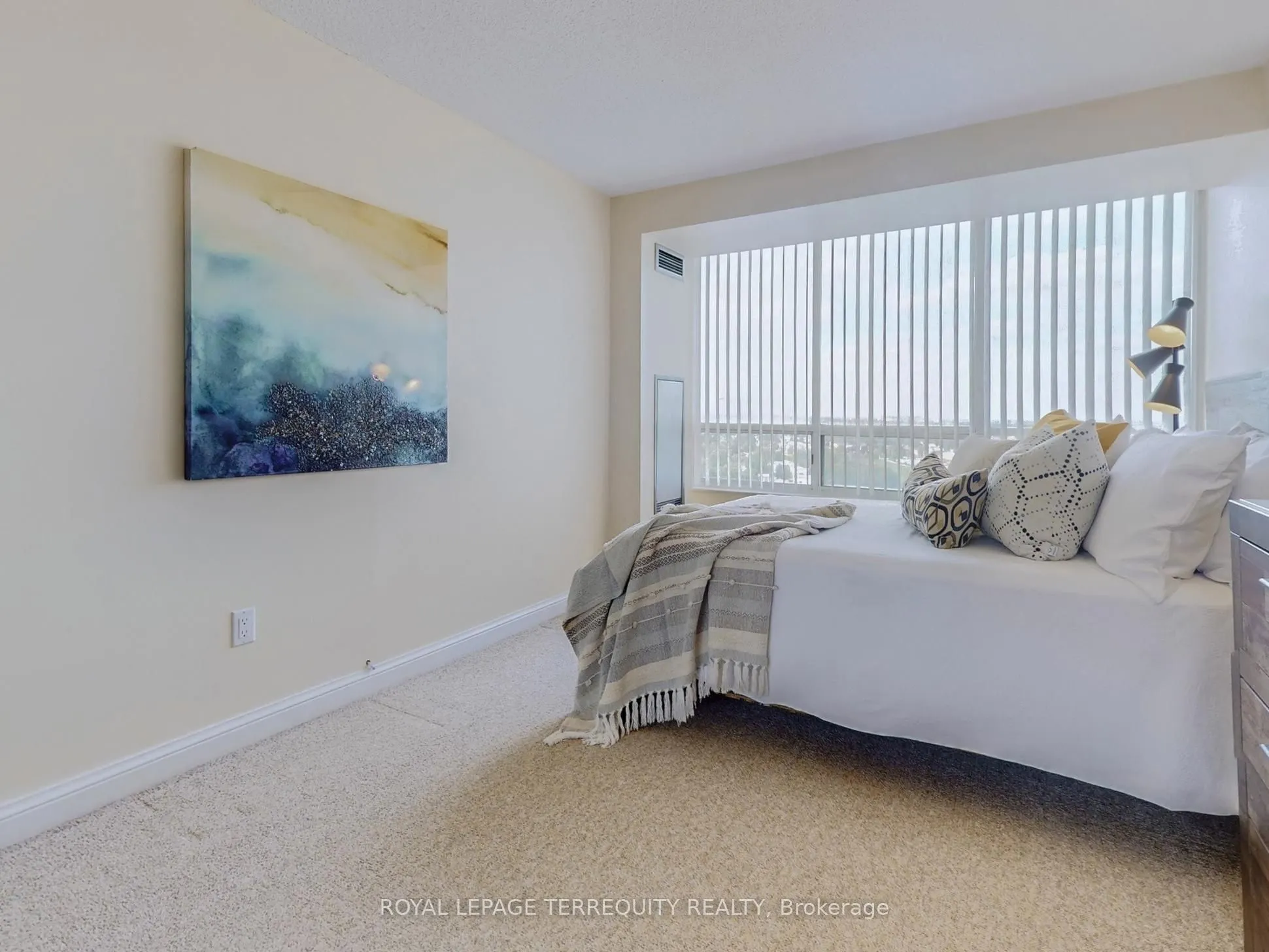 24 Hanover Road, #1709