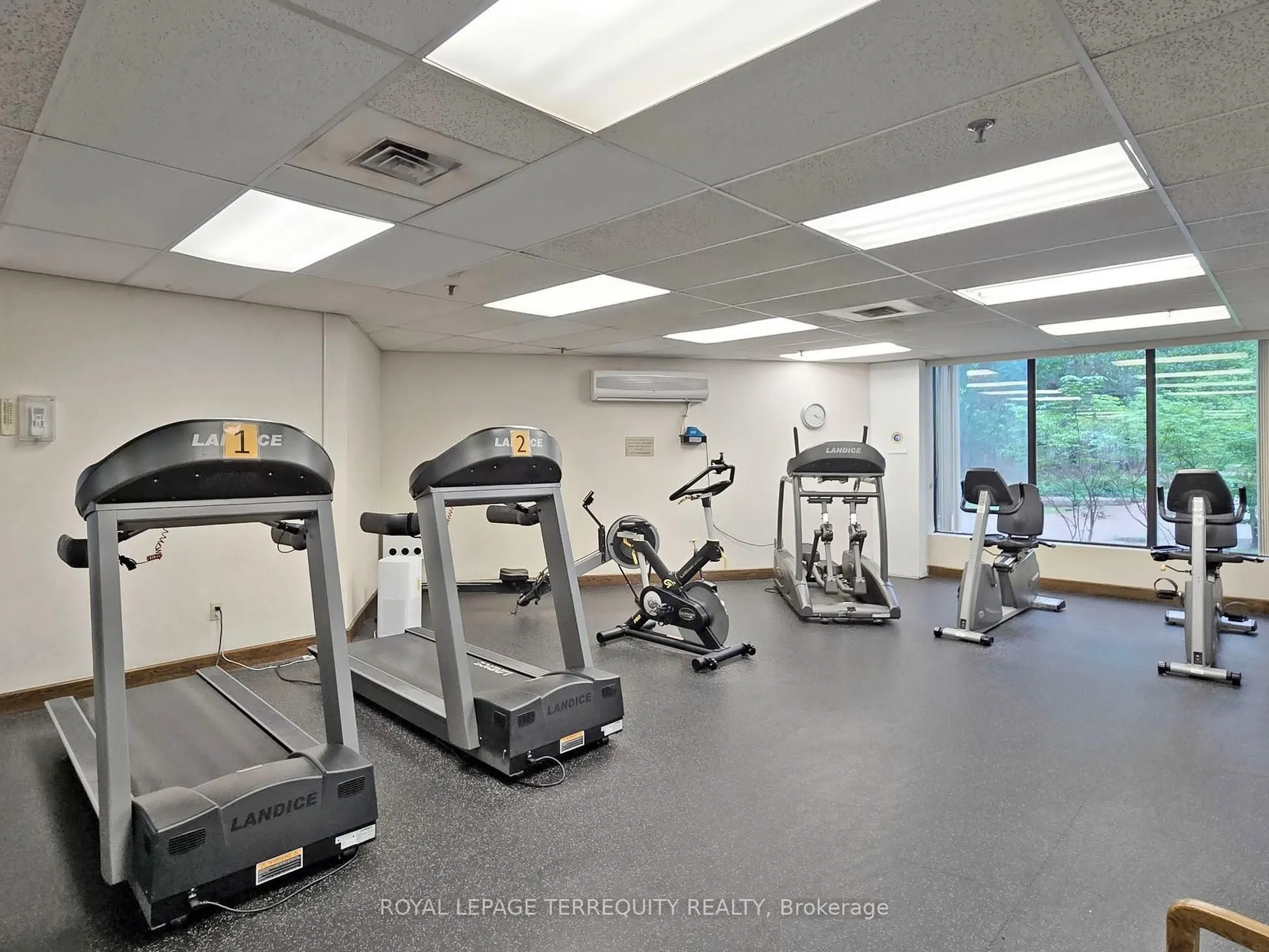 24 Hanover Road, #1709