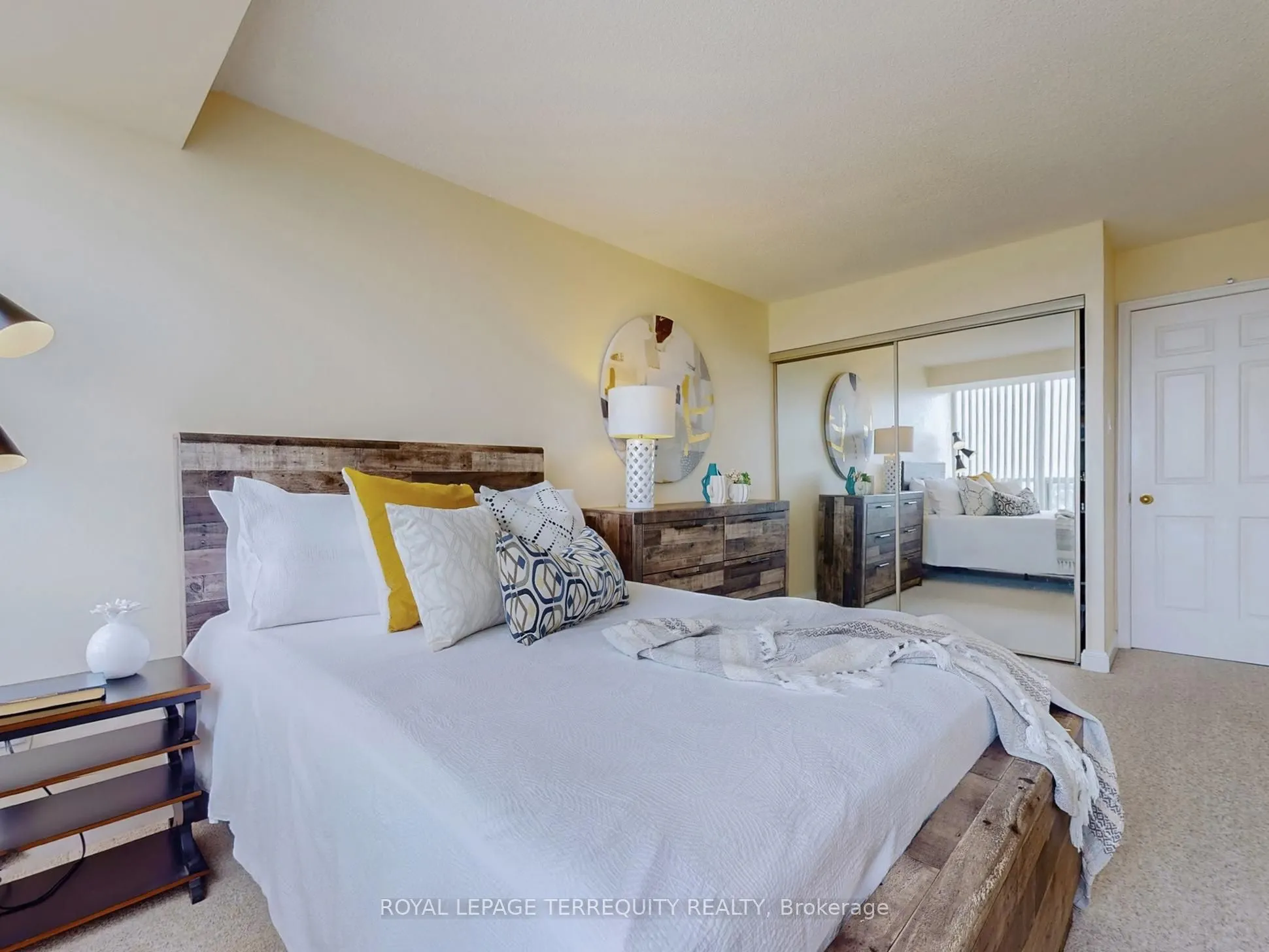 24 Hanover Road, #1709