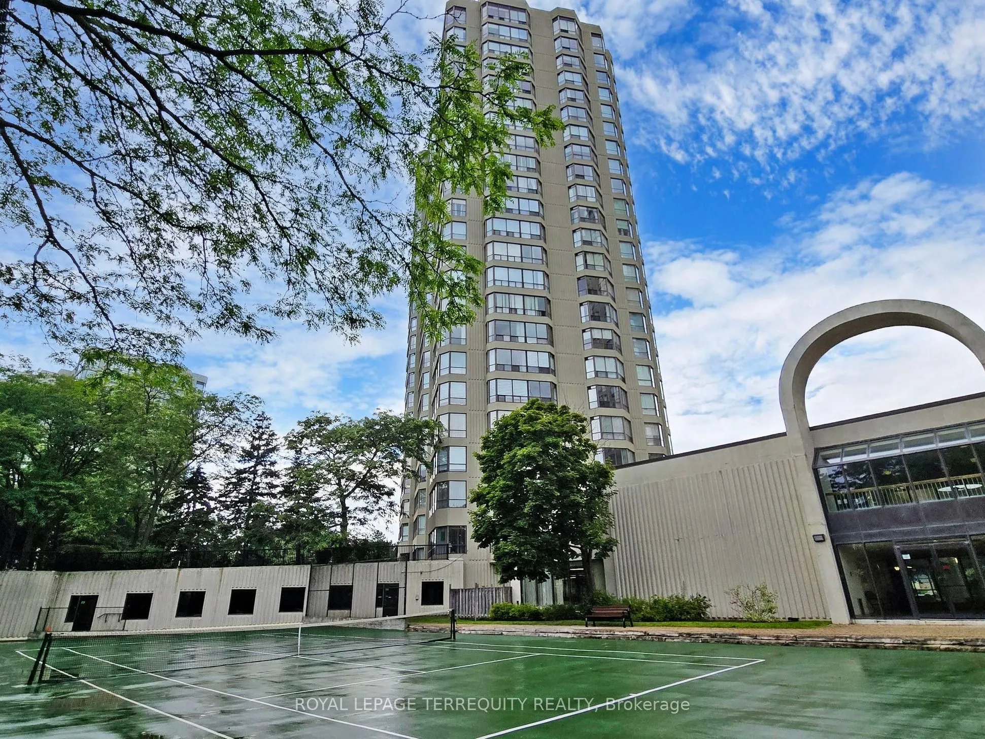 24 Hanover Road, #1709