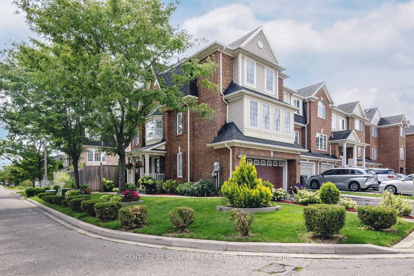 21 Decker Hollow Circle