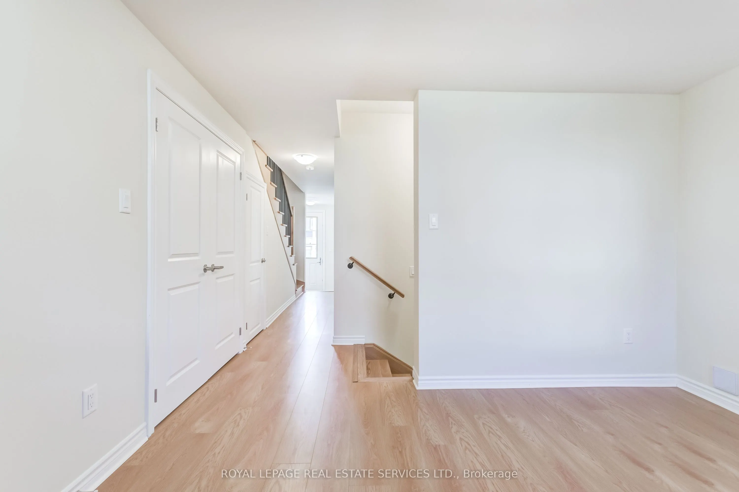 1387 Almonte Drive