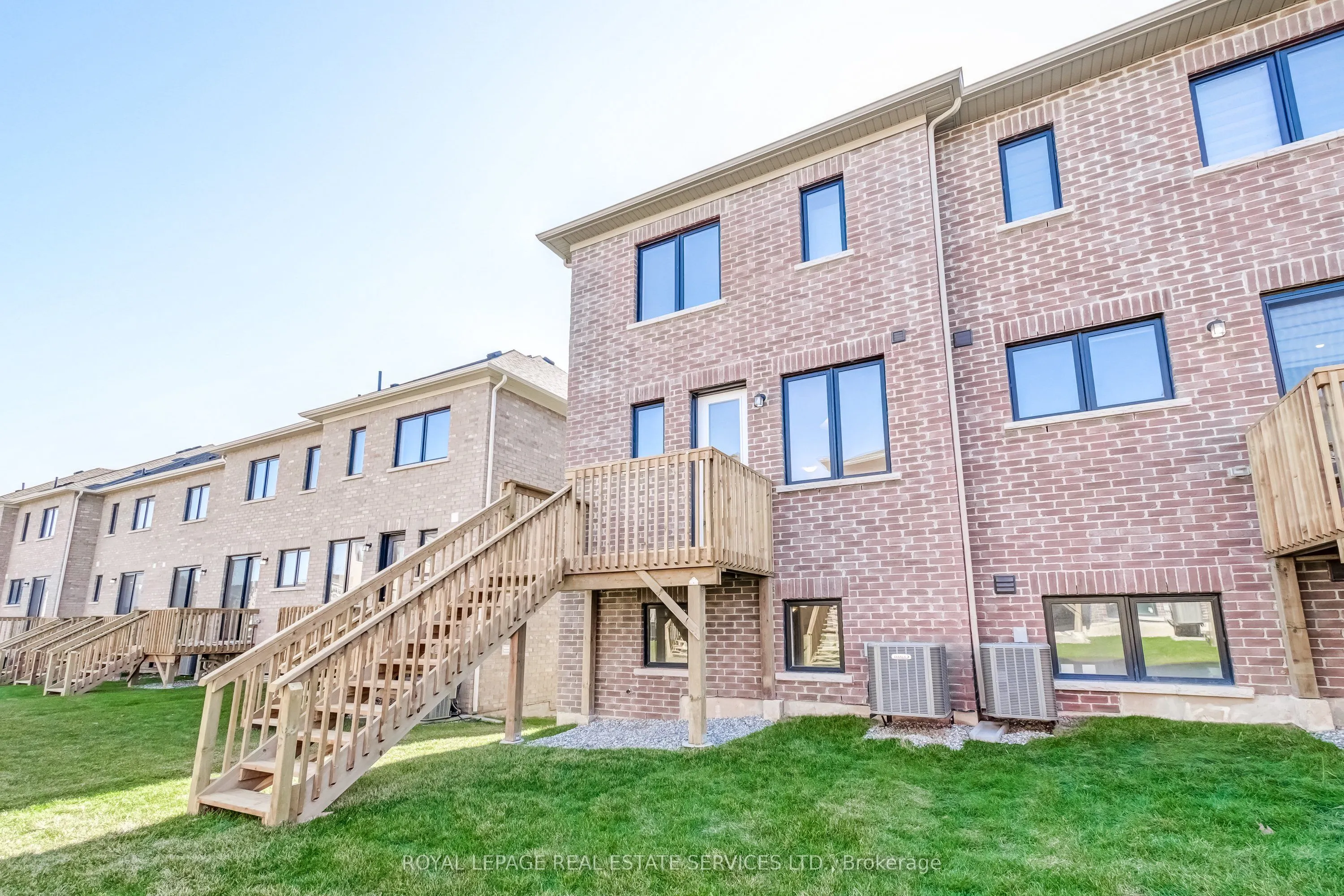 1387 Almonte Drive