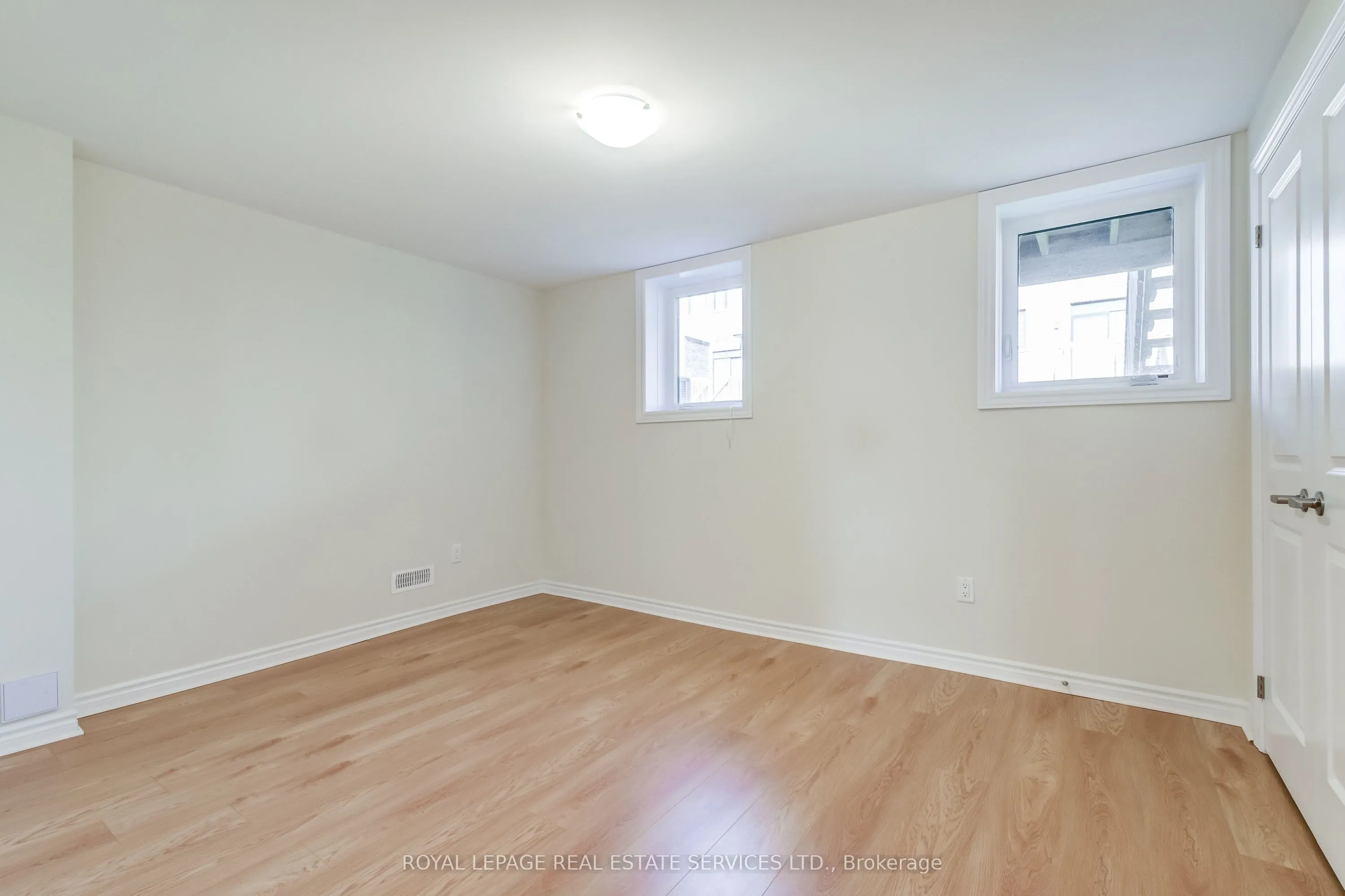 1387 Almonte Drive
