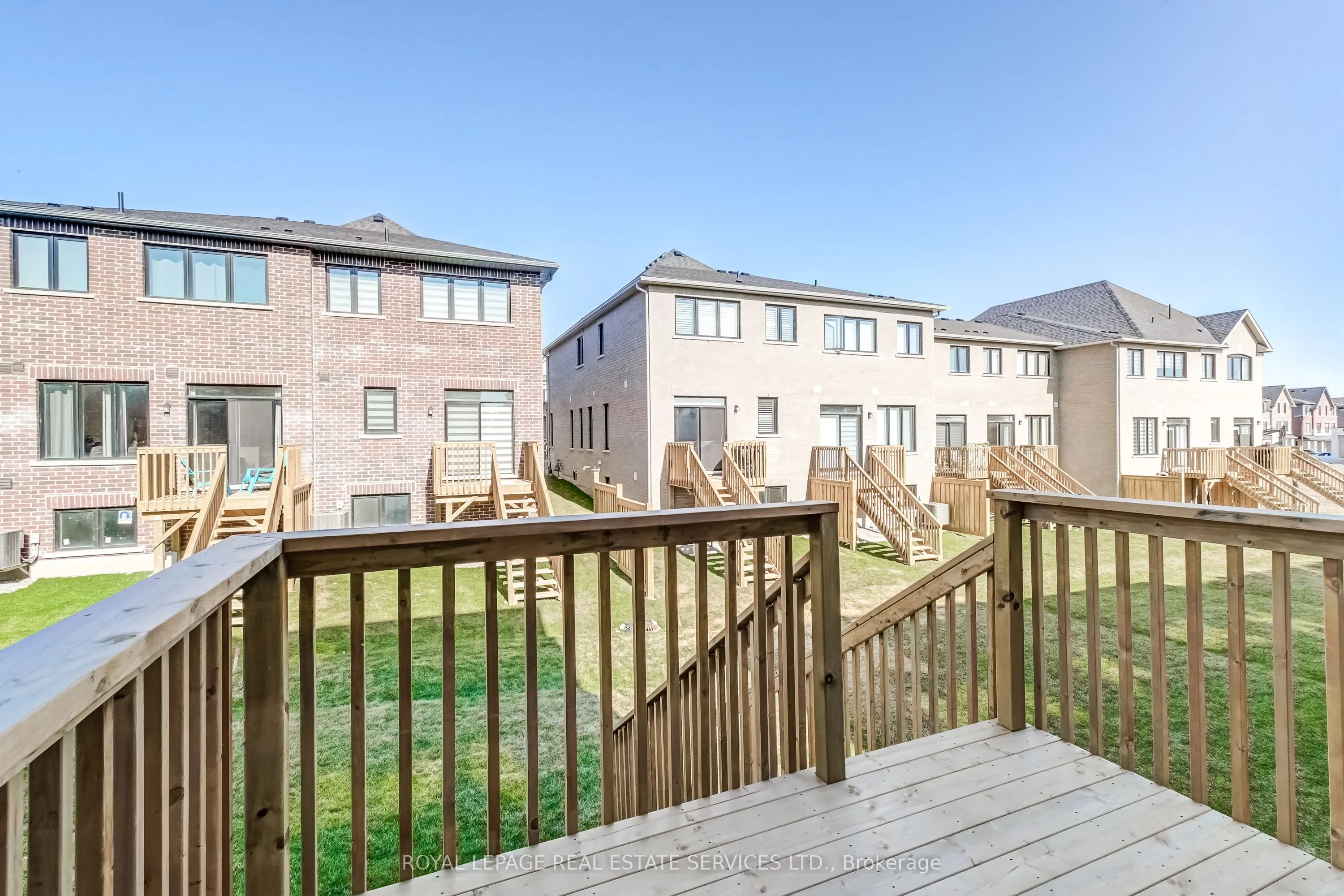 1387 Almonte Drive