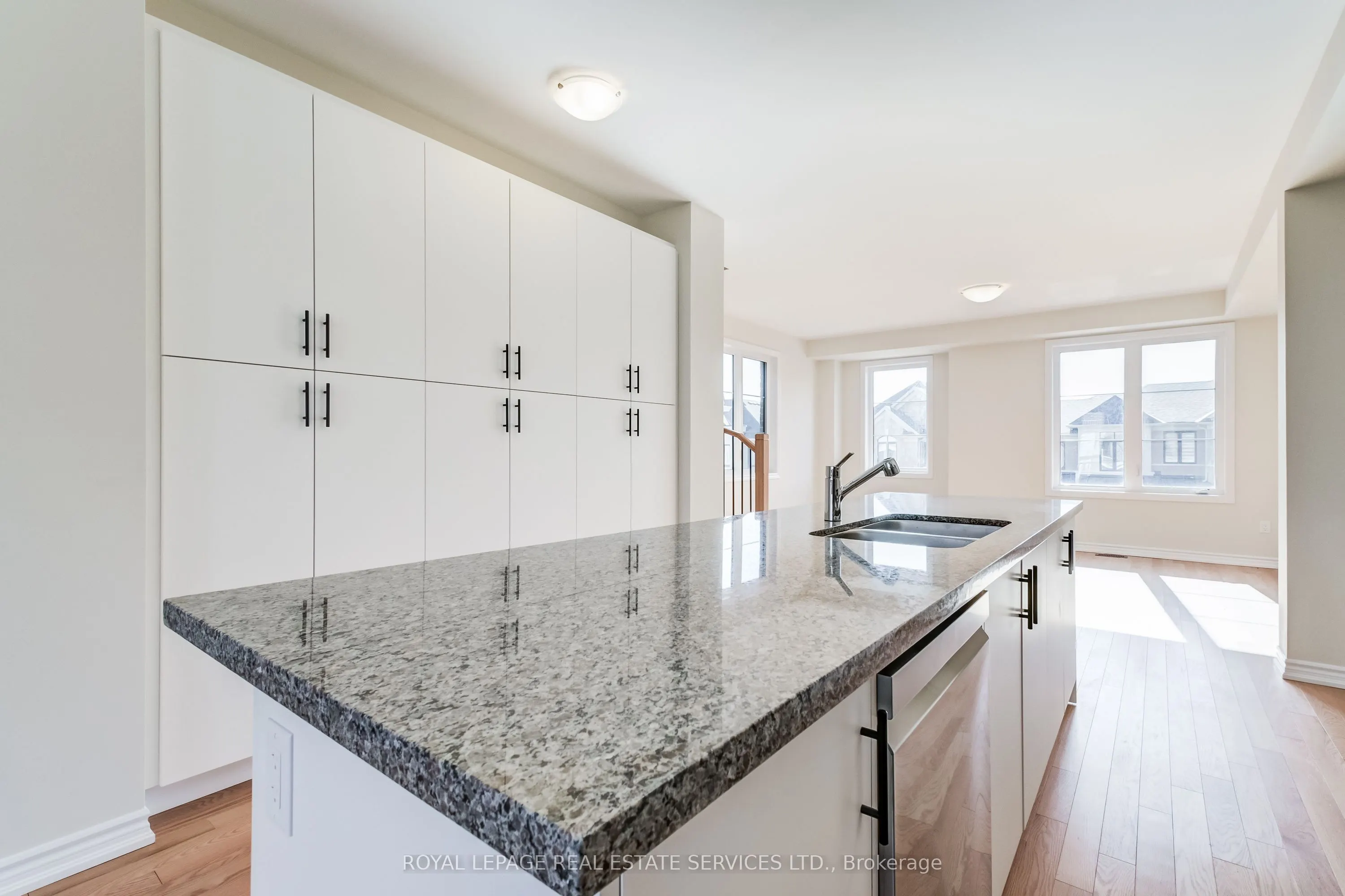 1387 Almonte Drive