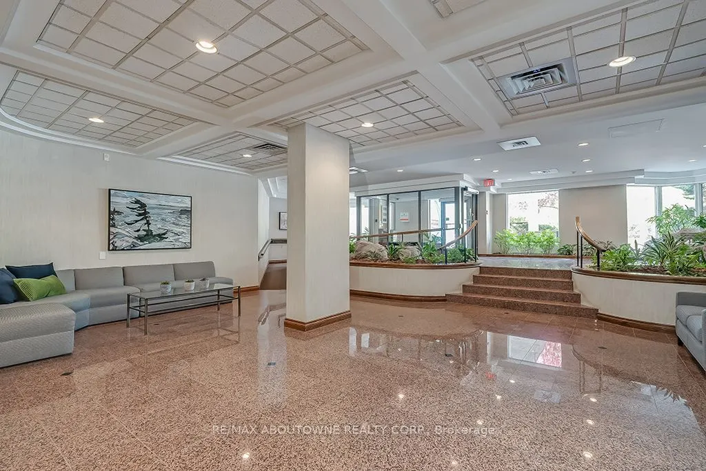 1903 Pilgrims Way, #504