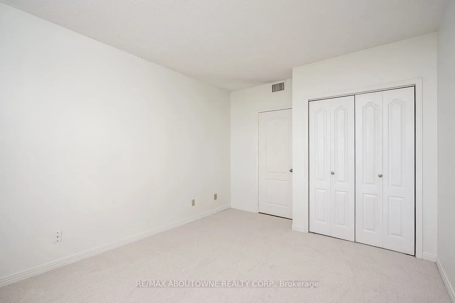 1903 Pilgrims Way, #504