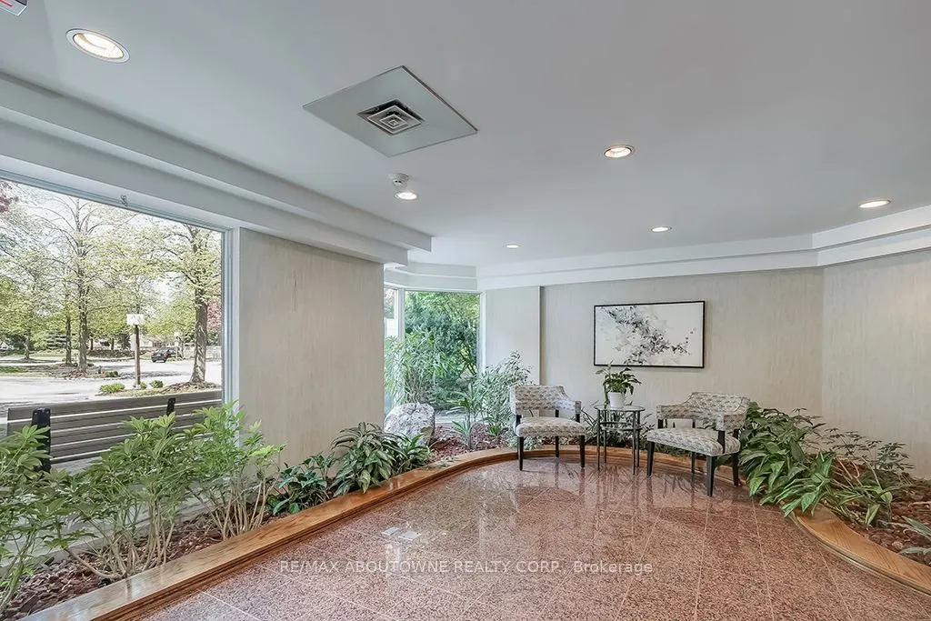 1903 Pilgrims Way, #504