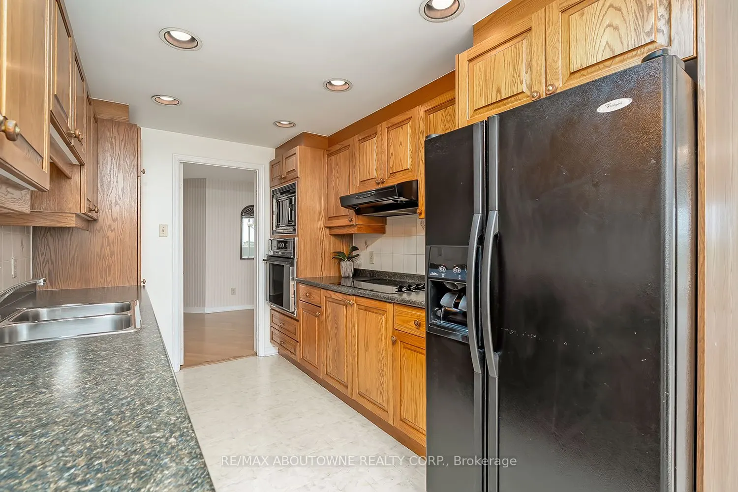 1903 Pilgrims Way, #504