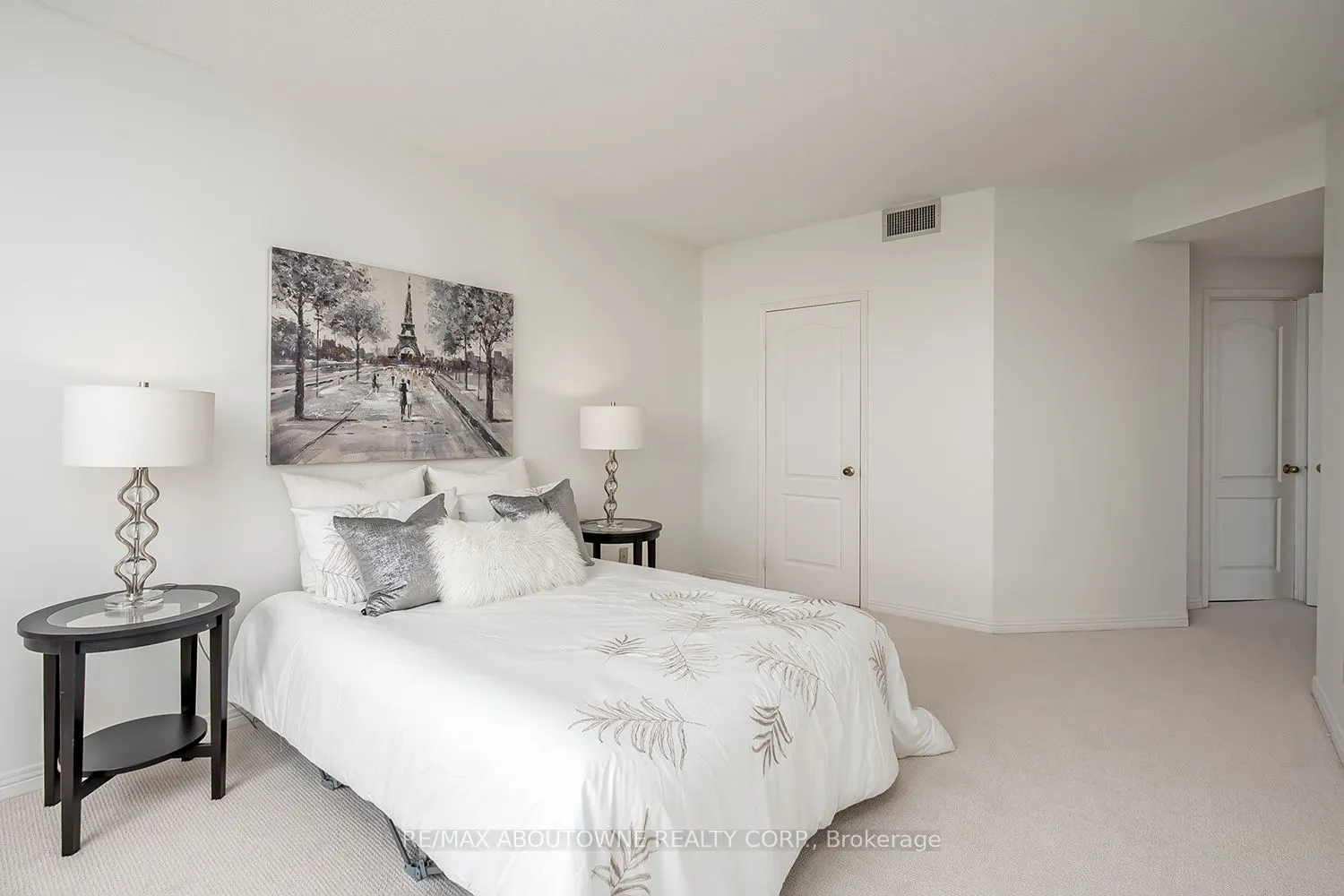 1903 Pilgrims Way, #504