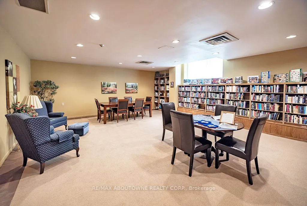 1903 Pilgrims Way, #504